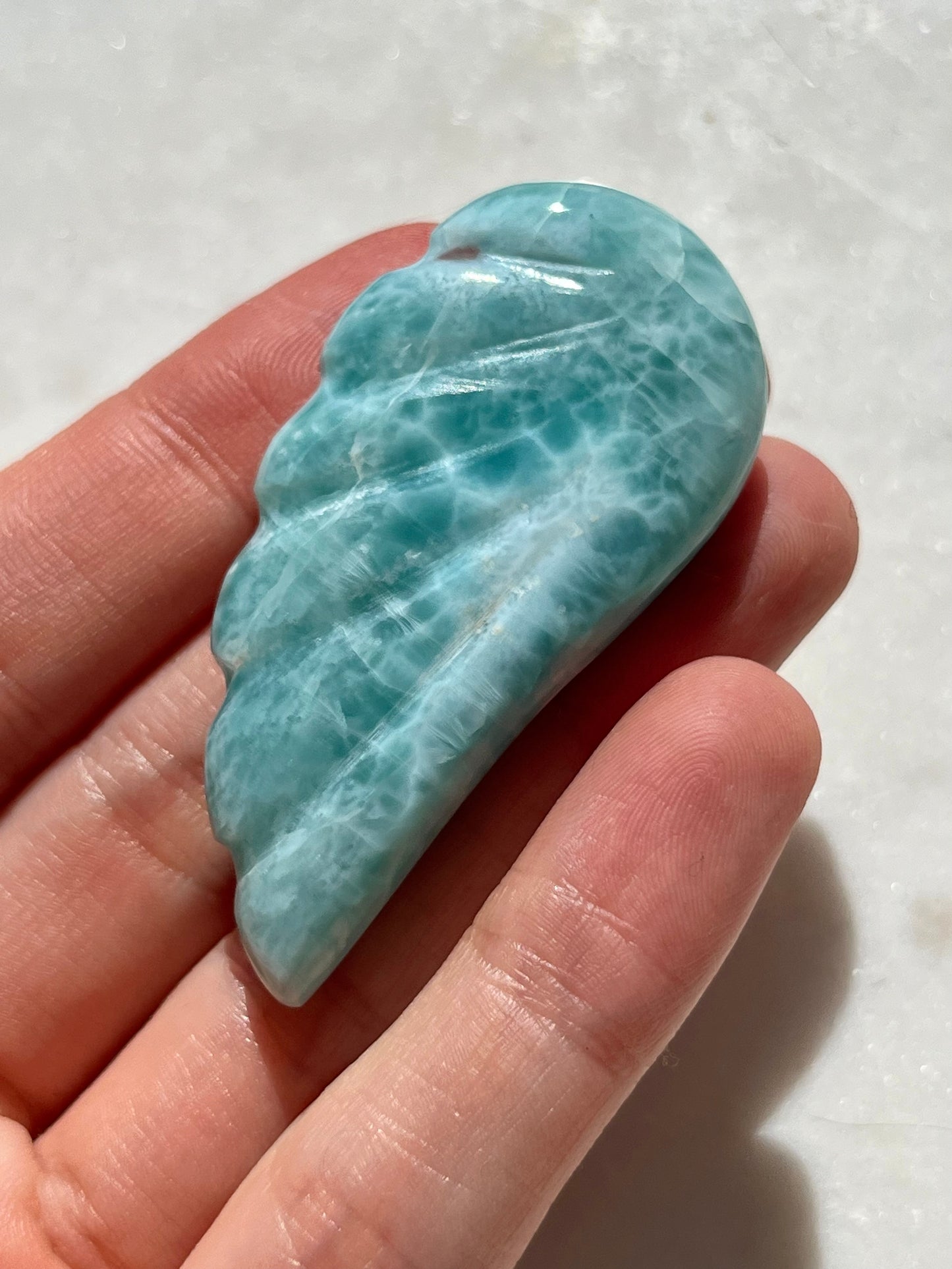 AA 级 Larimar 天使之翼雕刻 #12