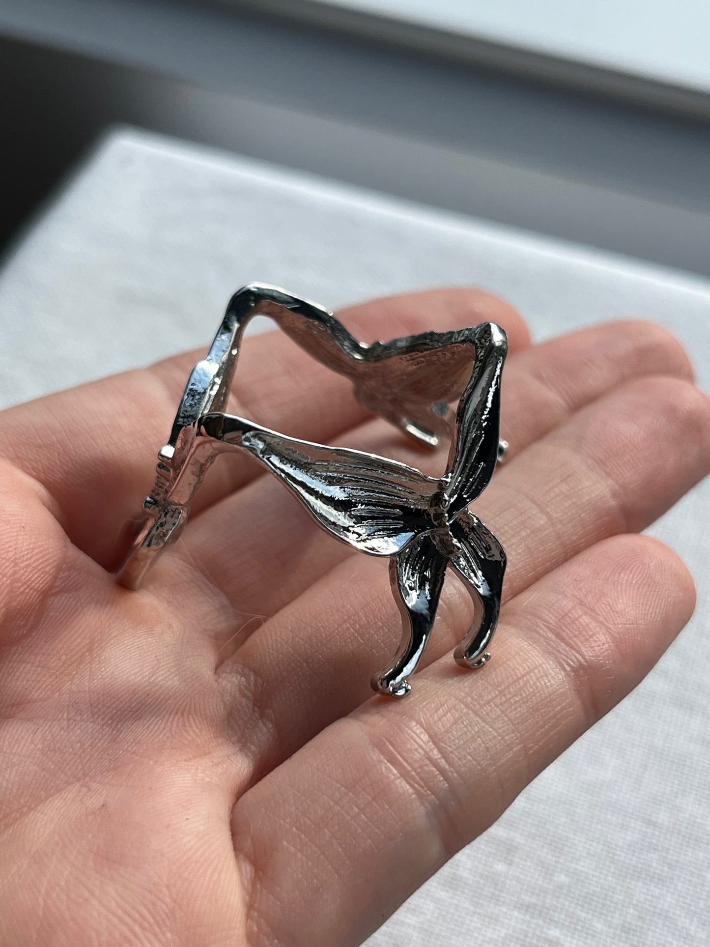 Silver Butterfly Sphere Stand