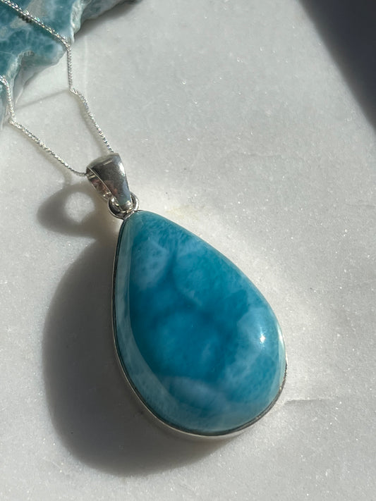 Colgante y cadena en forma de lágrima de Larimar de grado AA (plata de ley 925) #B