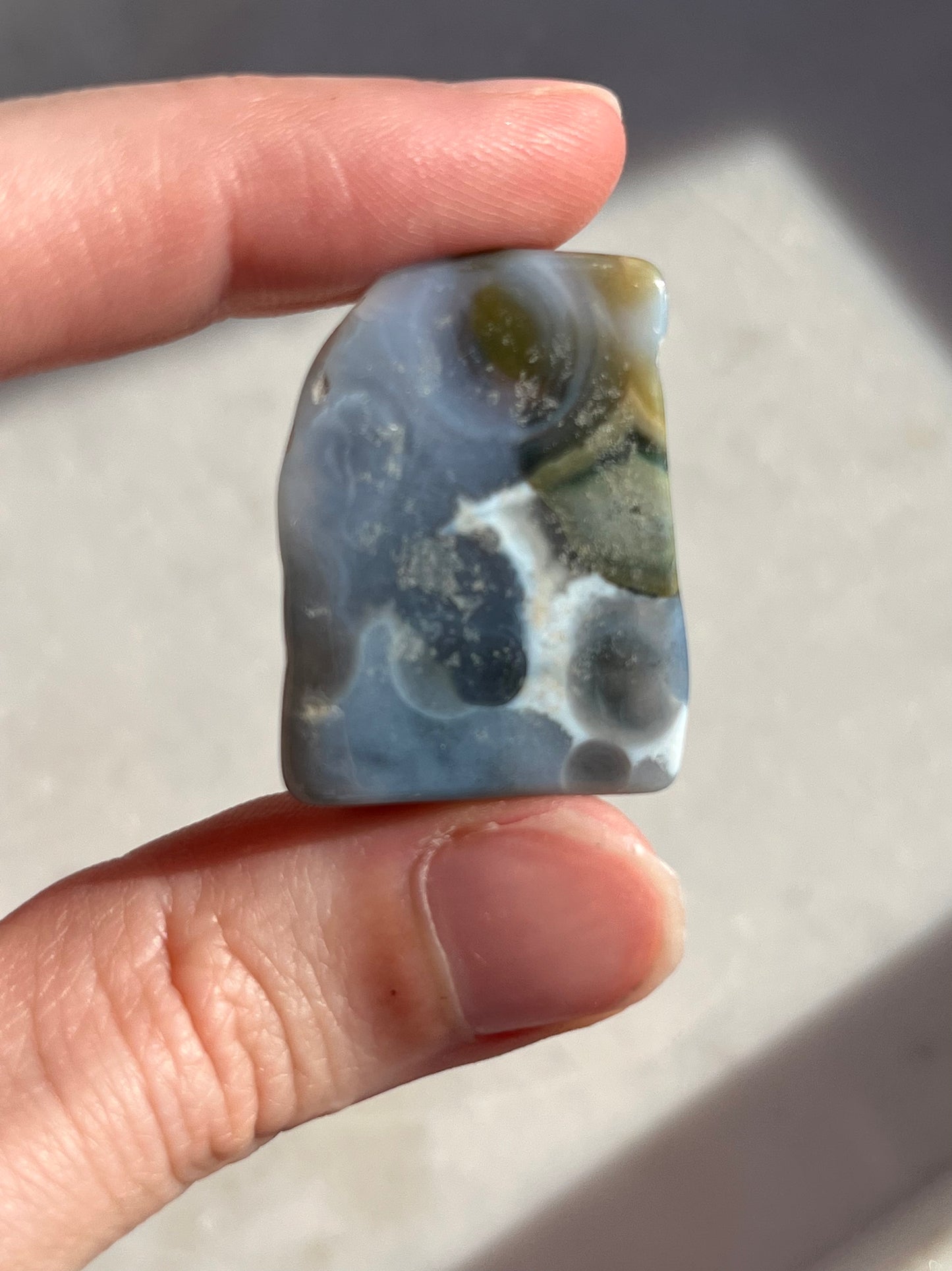 Octava vena Ocean Jasper forma libre grande y gruesa