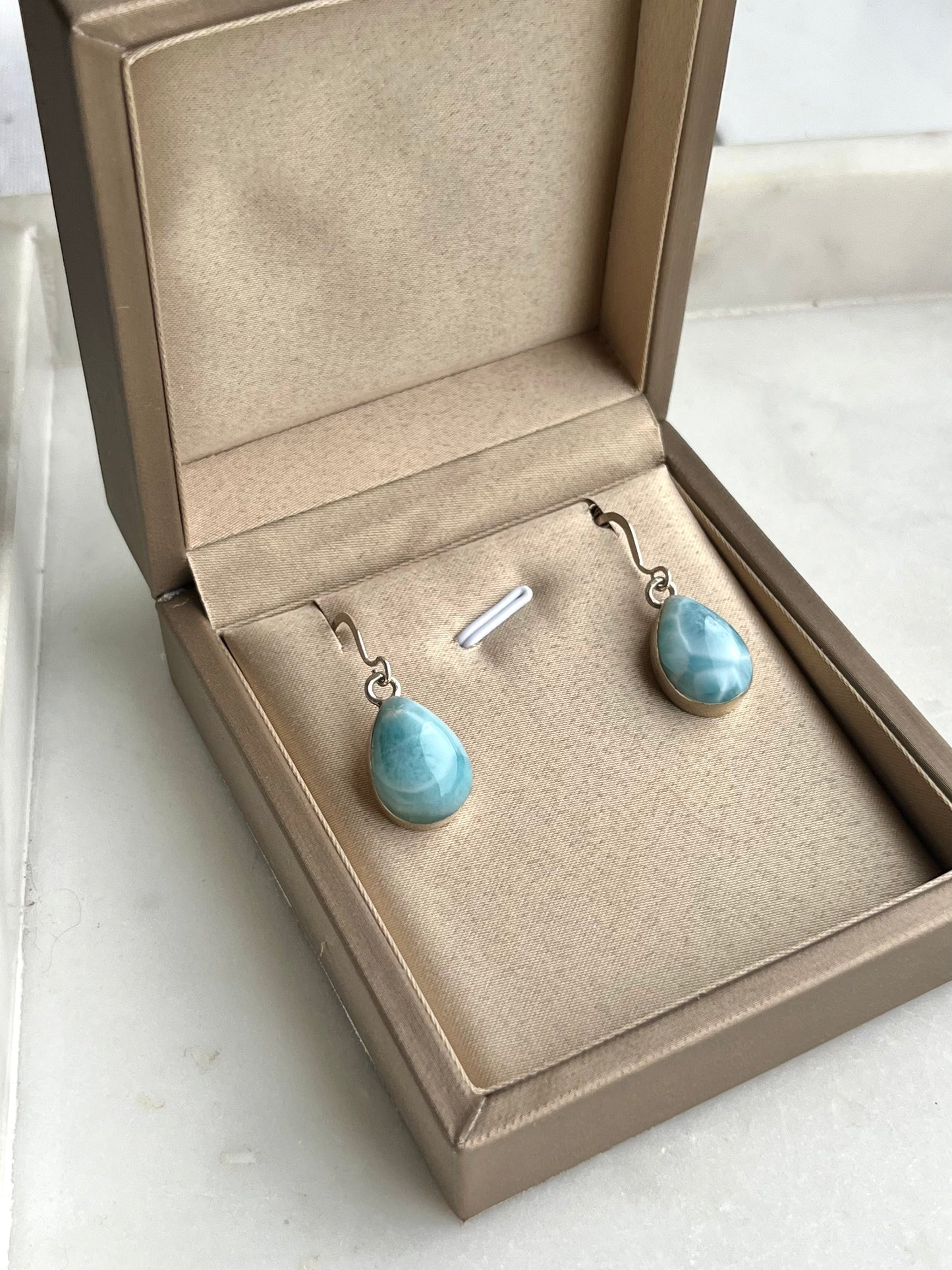 Pendientes de lágrima de Larimar de grado A (plata de ley 925) Juego B