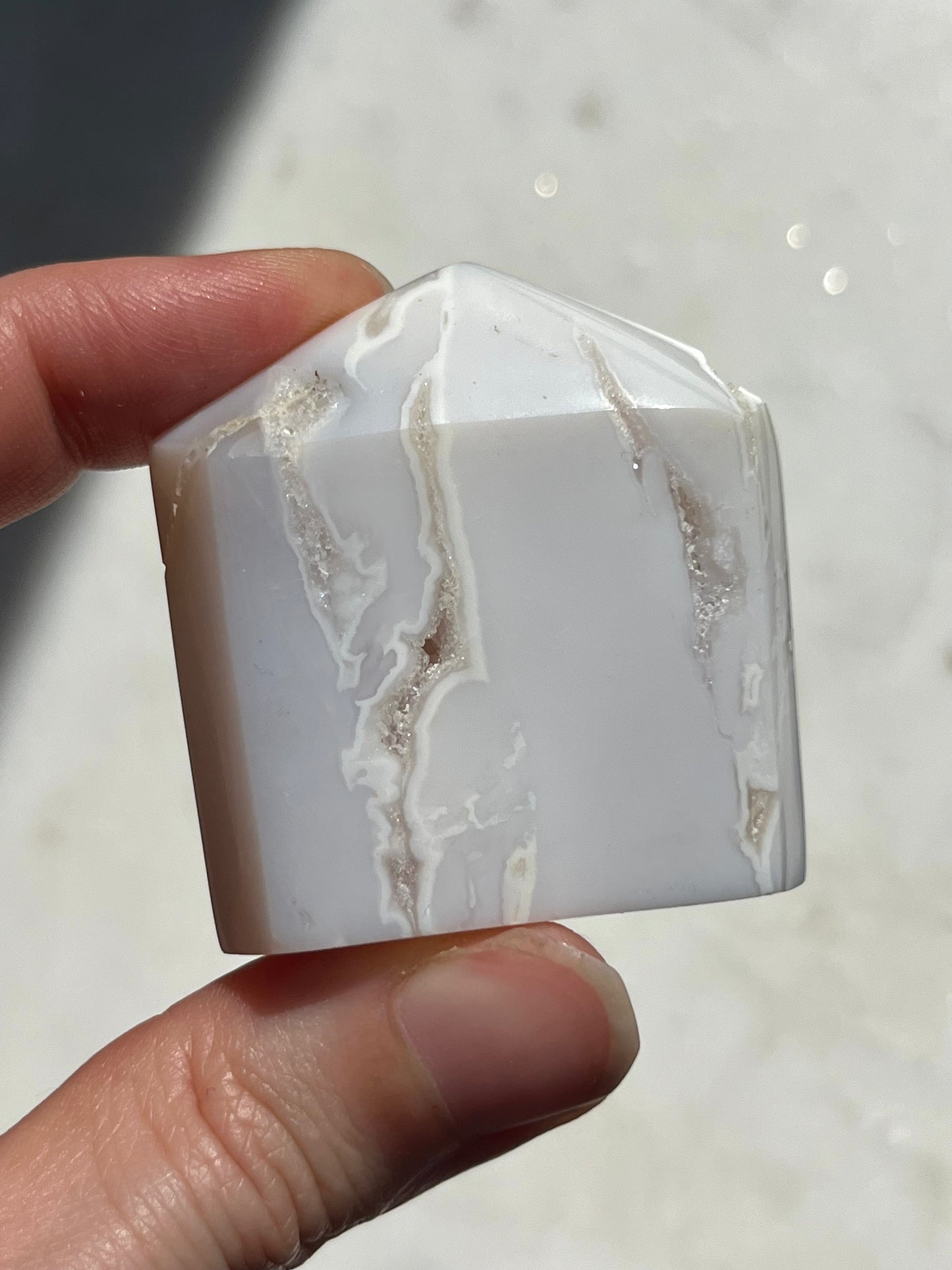 Druzy White Plume Agate Chunky Tower (tú eliges)