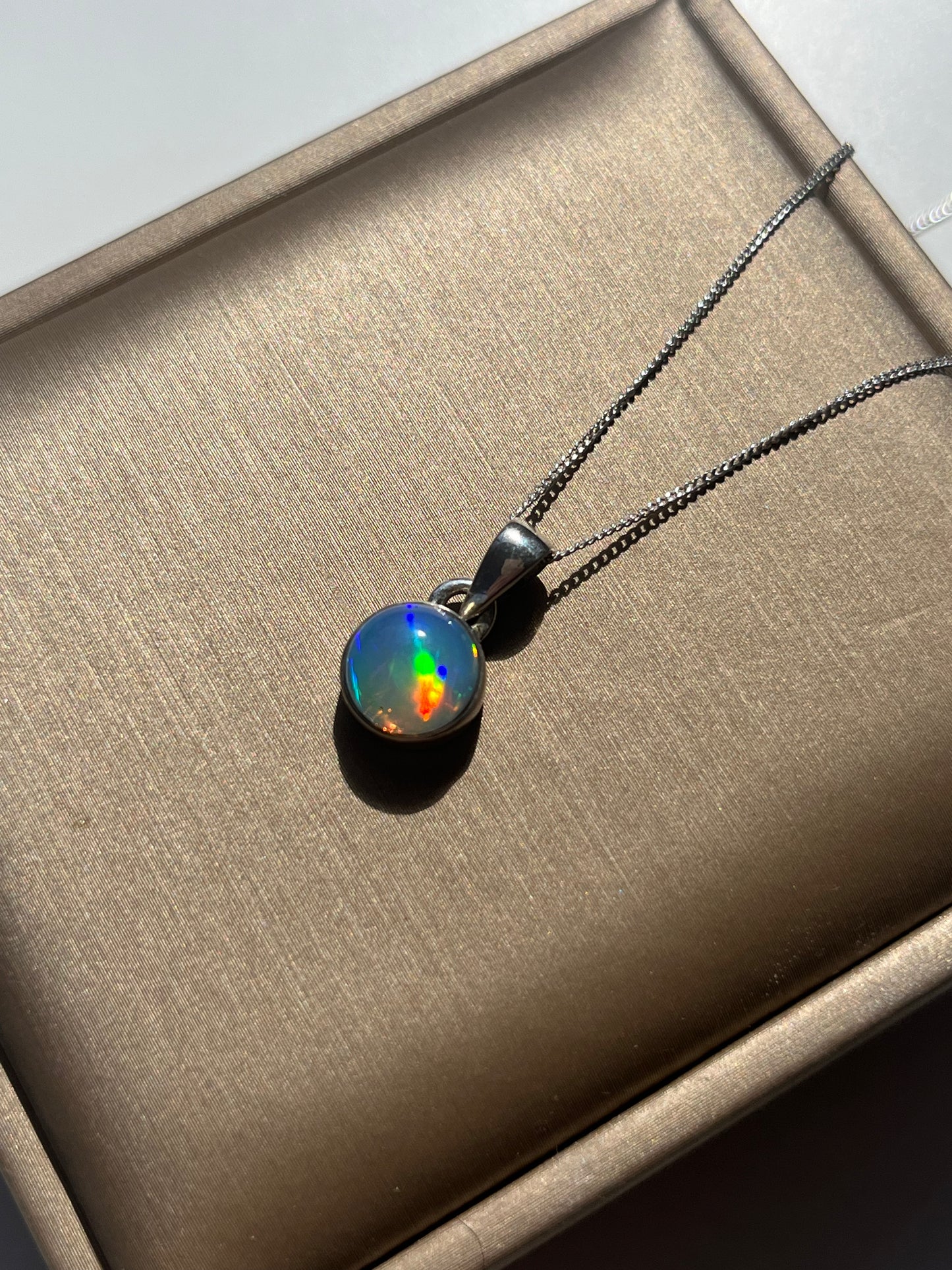 A Grade Ethiopian Opal Sterling Silver Pendant & Chain #A