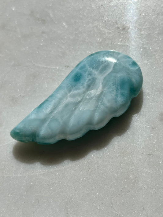 Talla de ala de ángel Larimar de grado AA #12