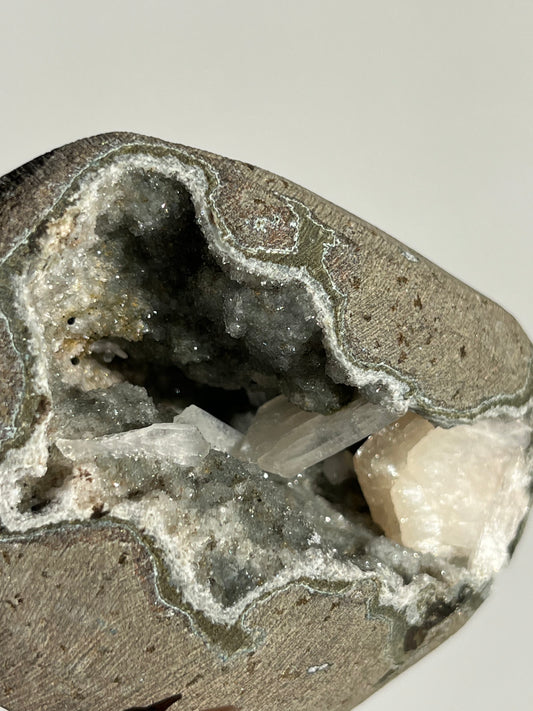 Grey Chalcedony with Peach Stilbite Geode Cave in Basalt W