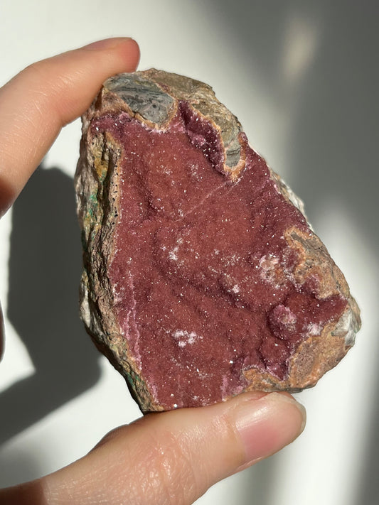 含白云石包裹体的钴方解石簇 #5