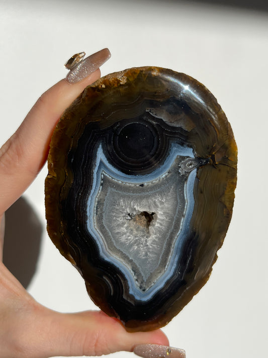 'Cyclopsis' Blue East Indonesian Single-Eye Face Agate Geode B