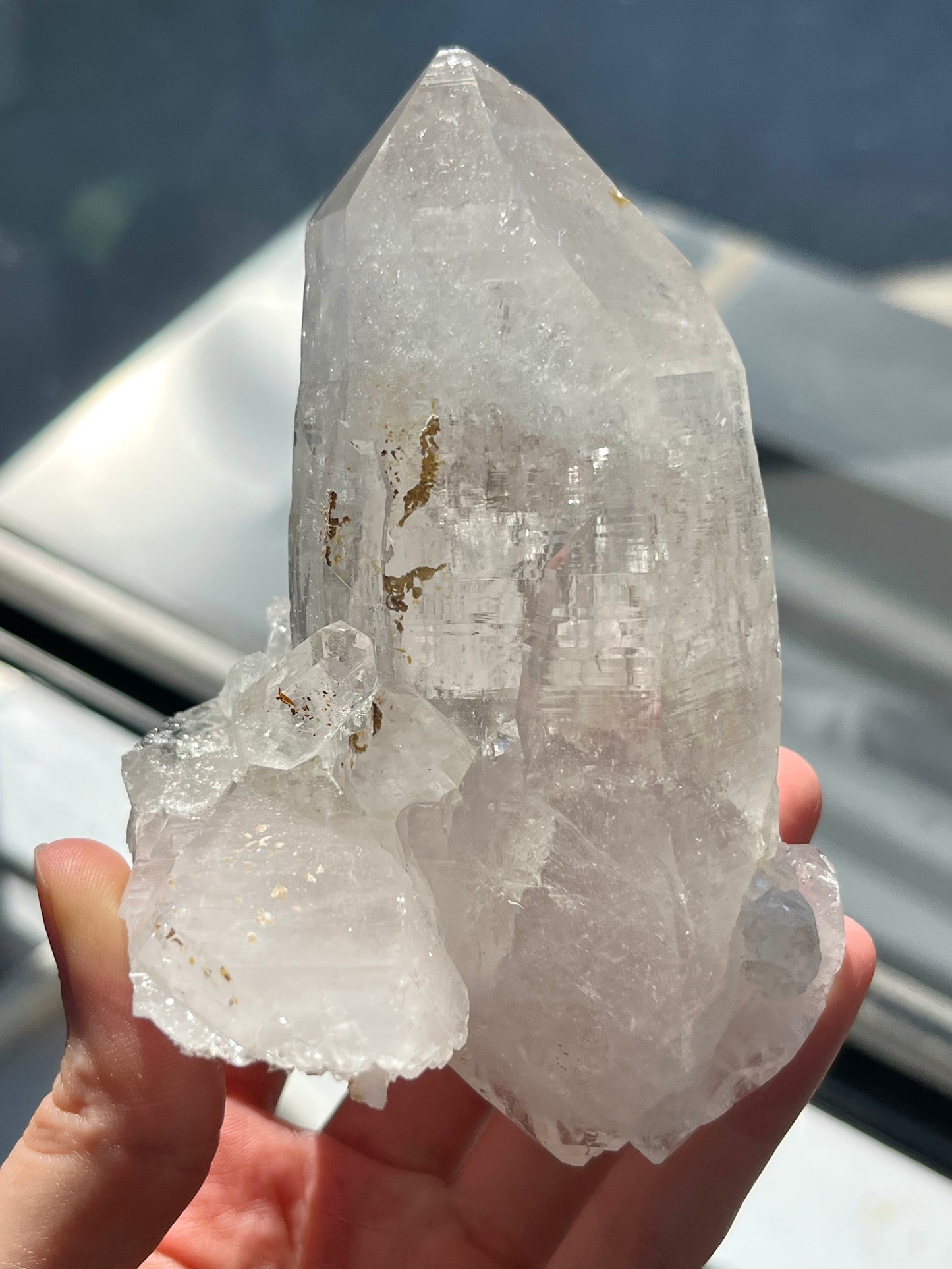 具有利莫里亚特征的巴基斯坦喜马拉雅石英簇