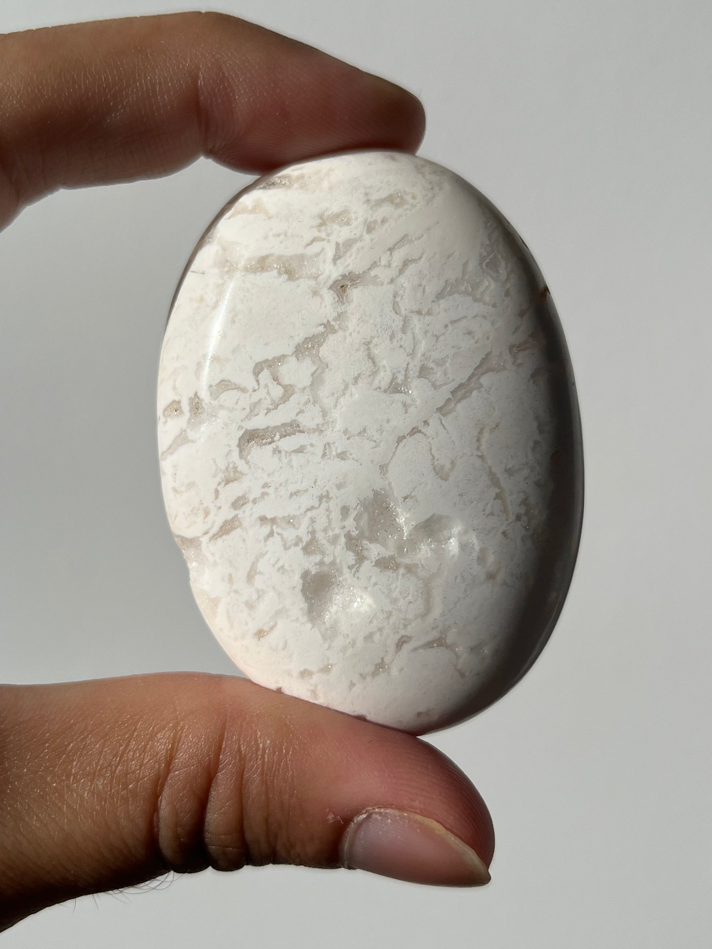 Druzy Snow Agate Palmstone F