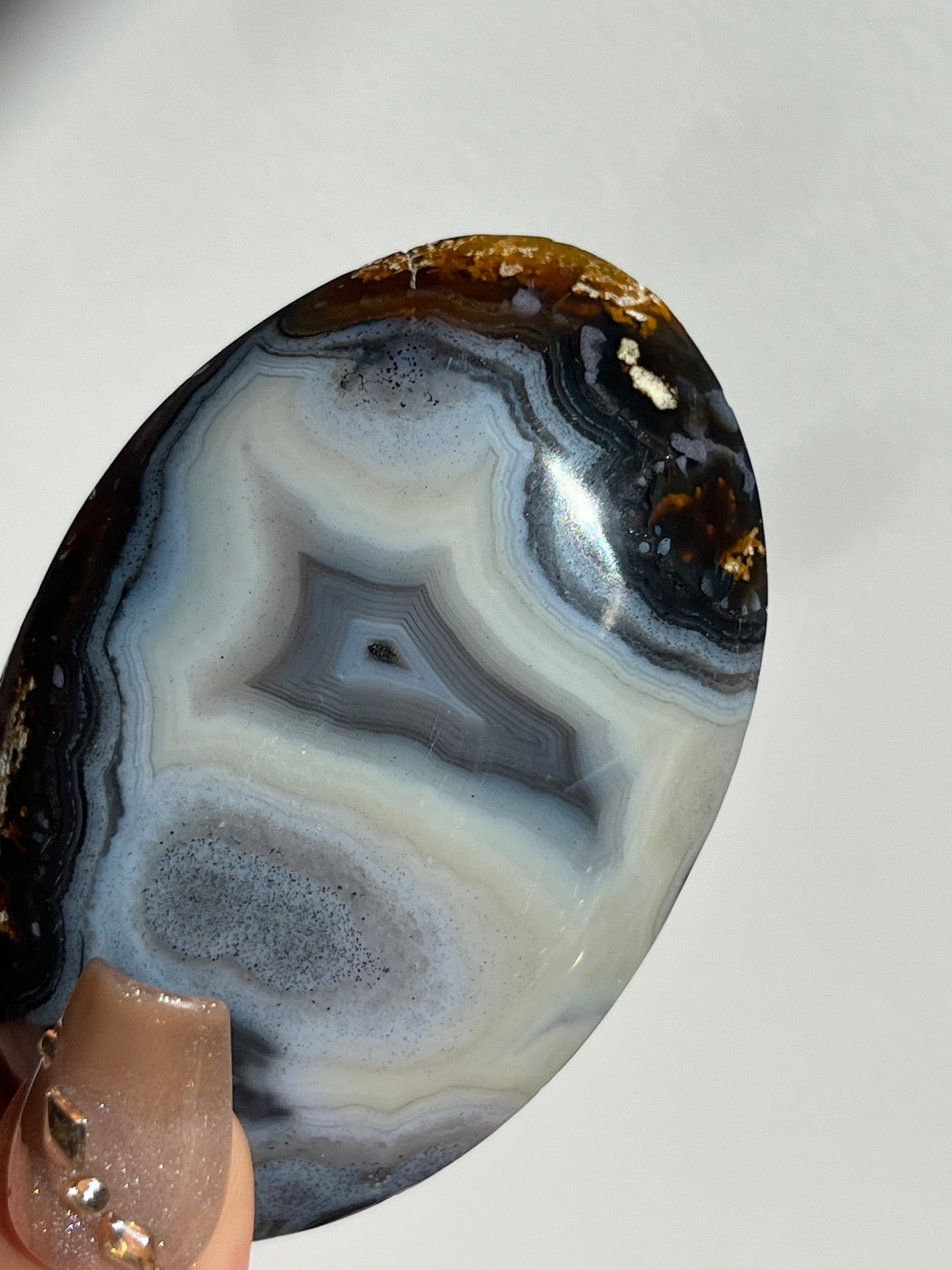 East Indonesian Agate Palmstone with Parallax Effect A