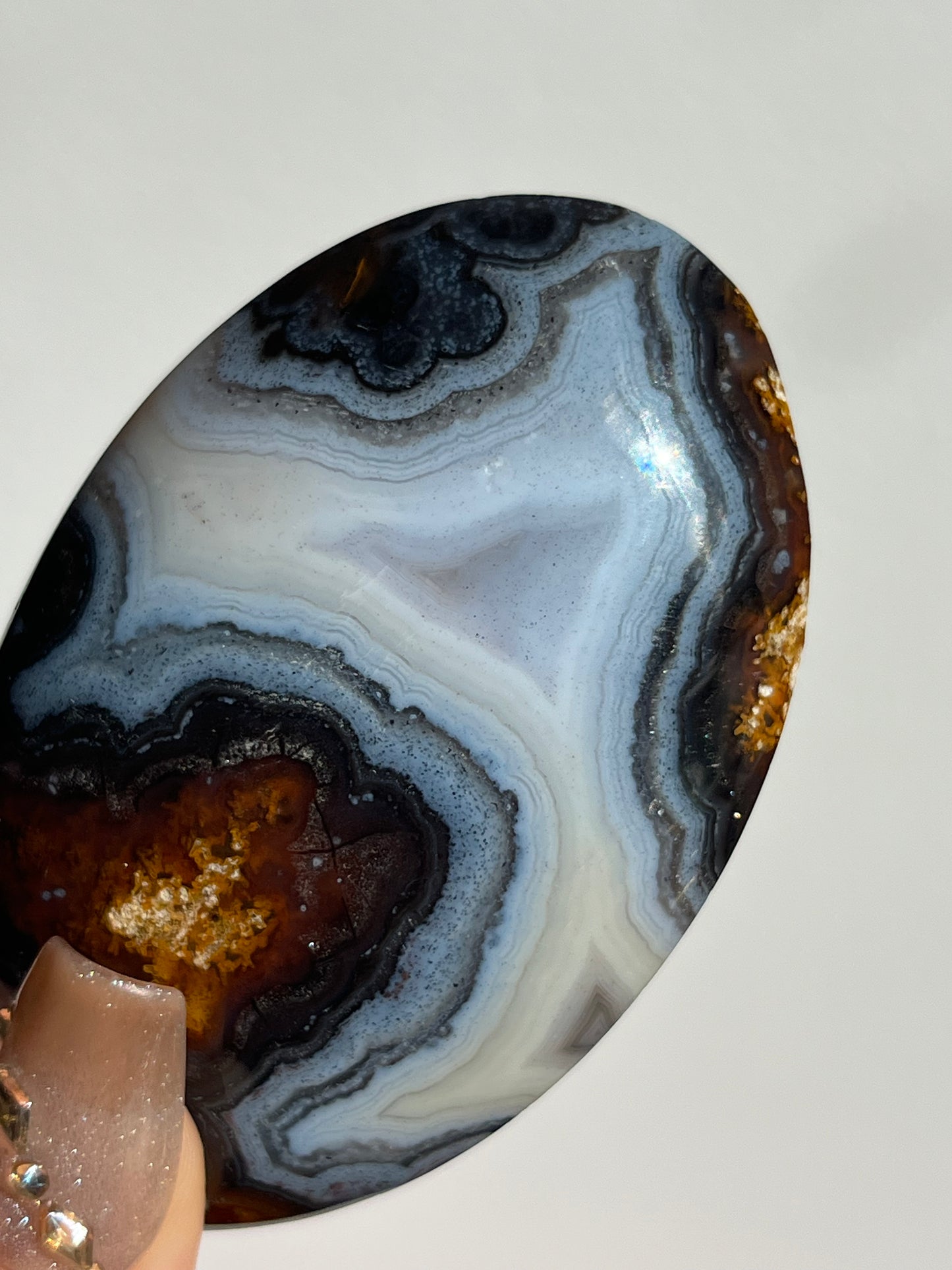 East Indonesian Agate Palmstone with Parallax Effect B
