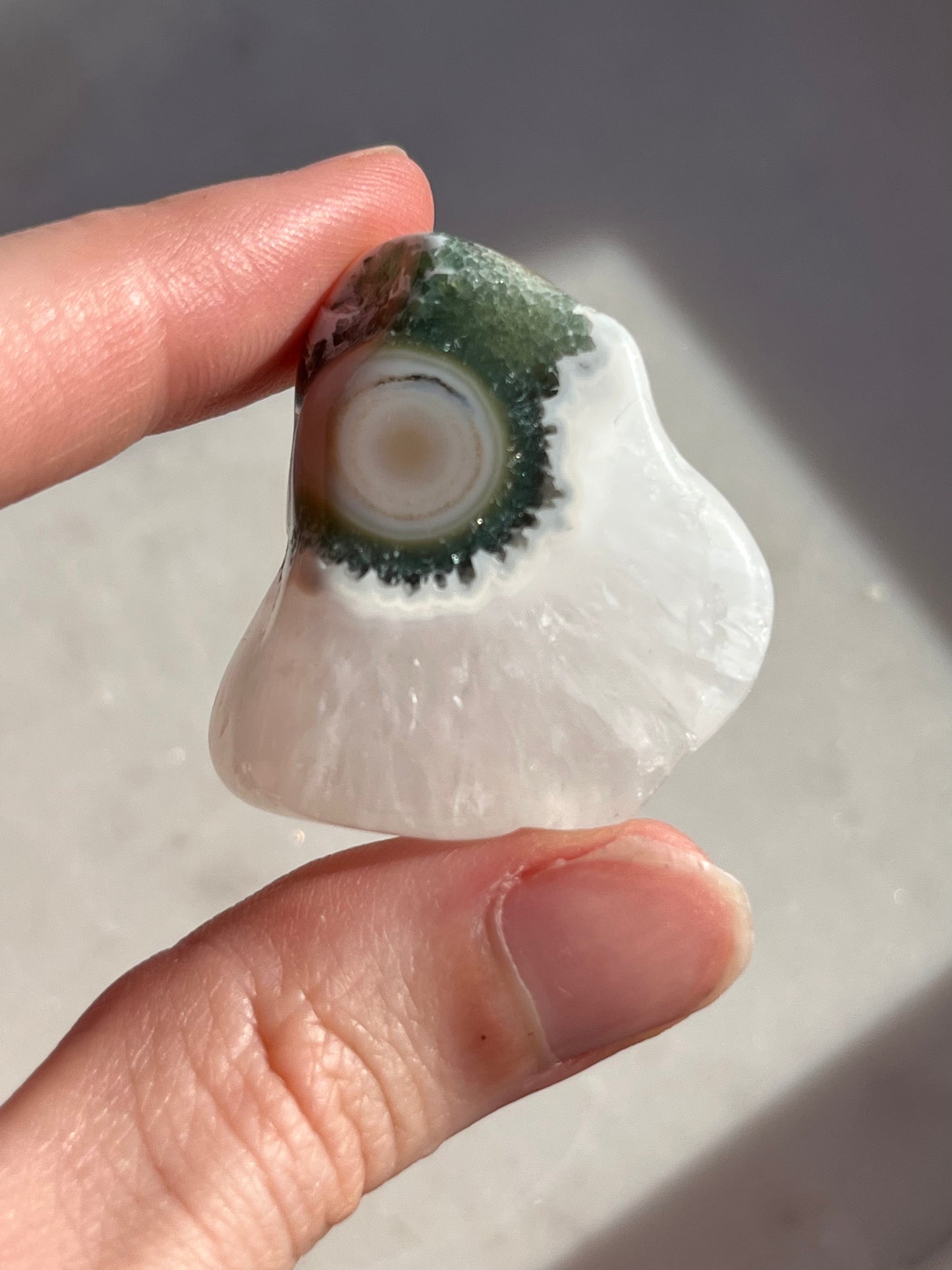Octava vena Ocean Jasper forma libre grande y gruesa