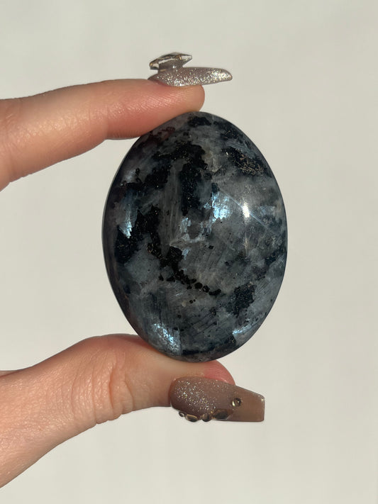 Flashy Larvikite Palmstone D