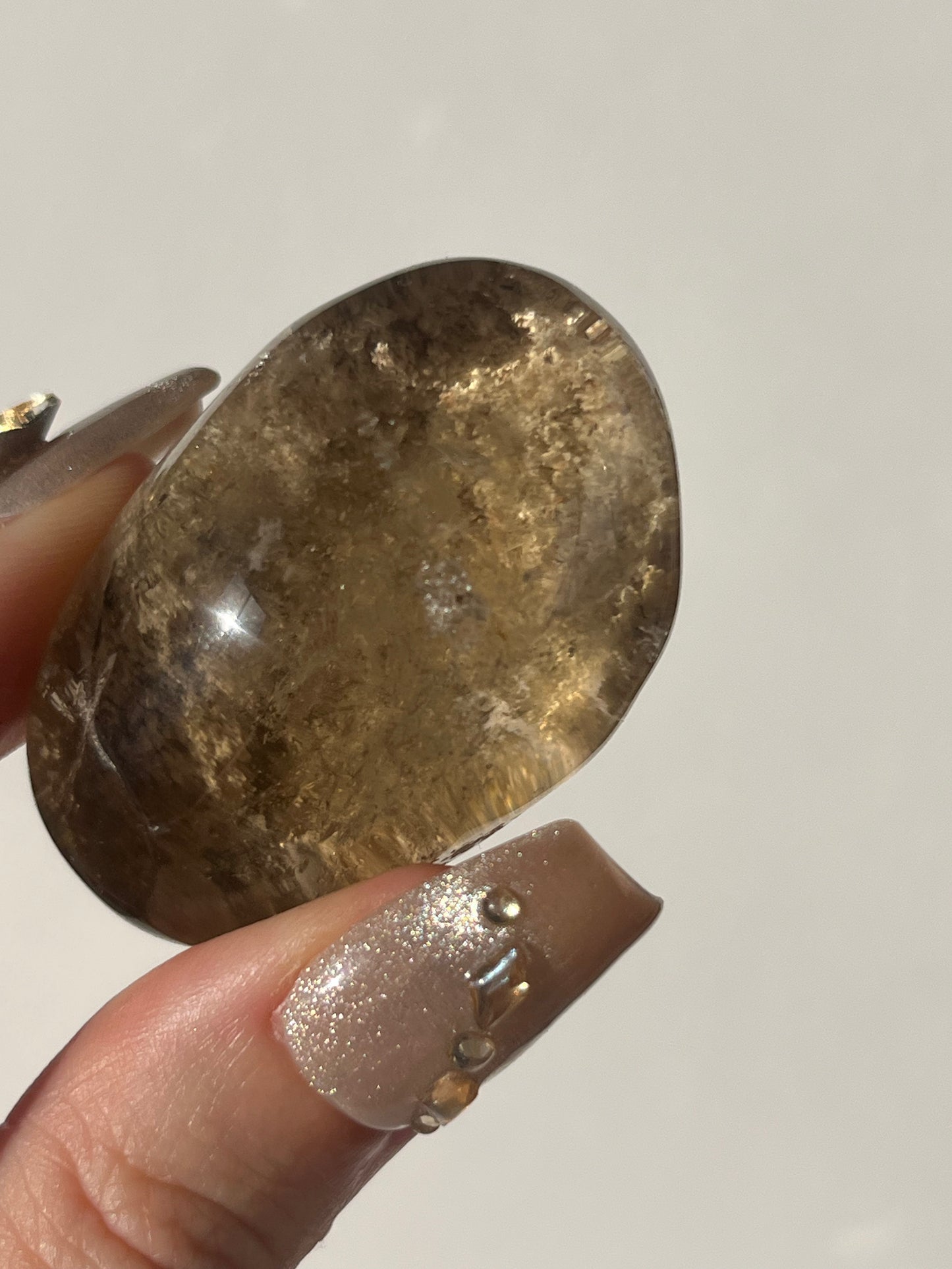 Garden Quartz Lens Carving E