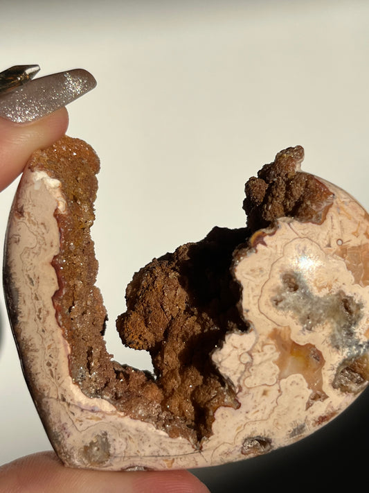 Druzy Golden x Pink Lace Agate Heart Carving B