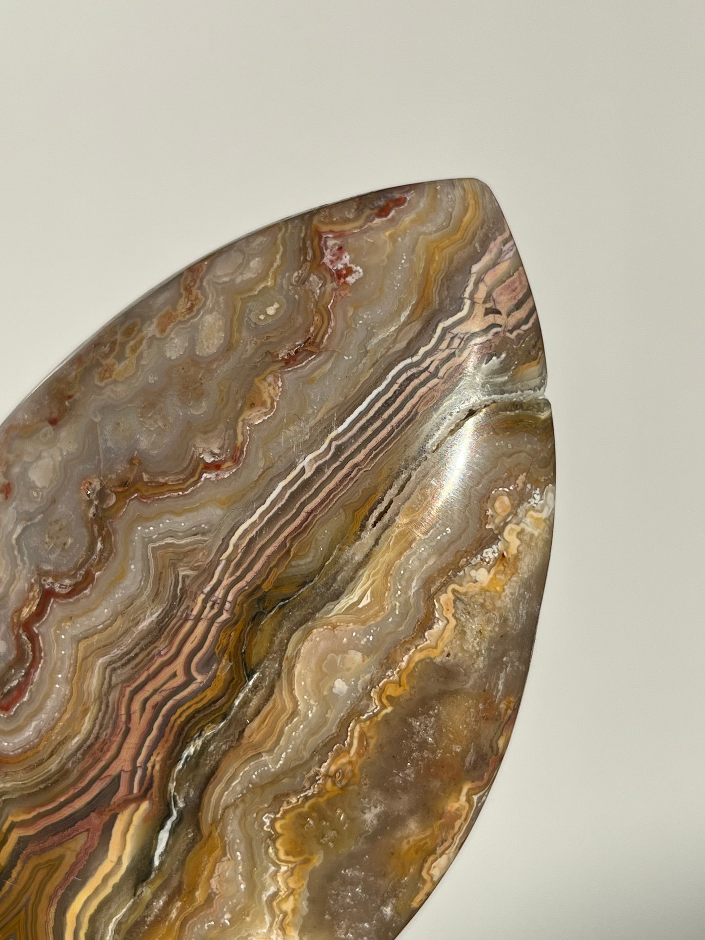 Golden Lace Agate Flame Carving with Parallax Effect F