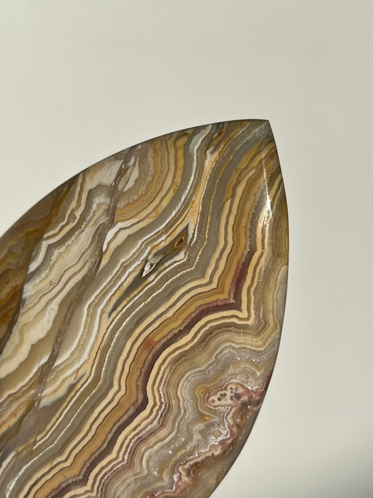 Golden Lace Agate Flame Carving with Parallax Effect H