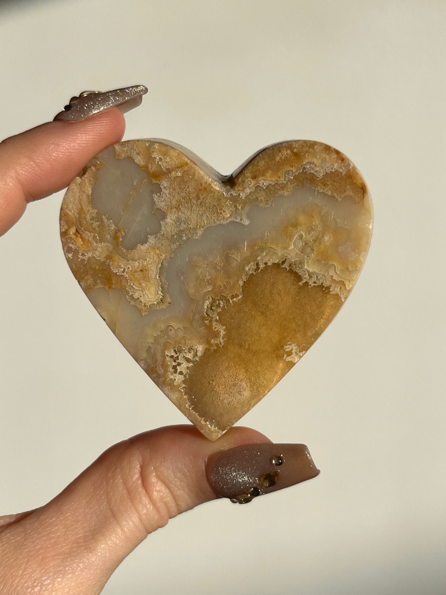 Golden Lace Agate Heart A w/ parallax