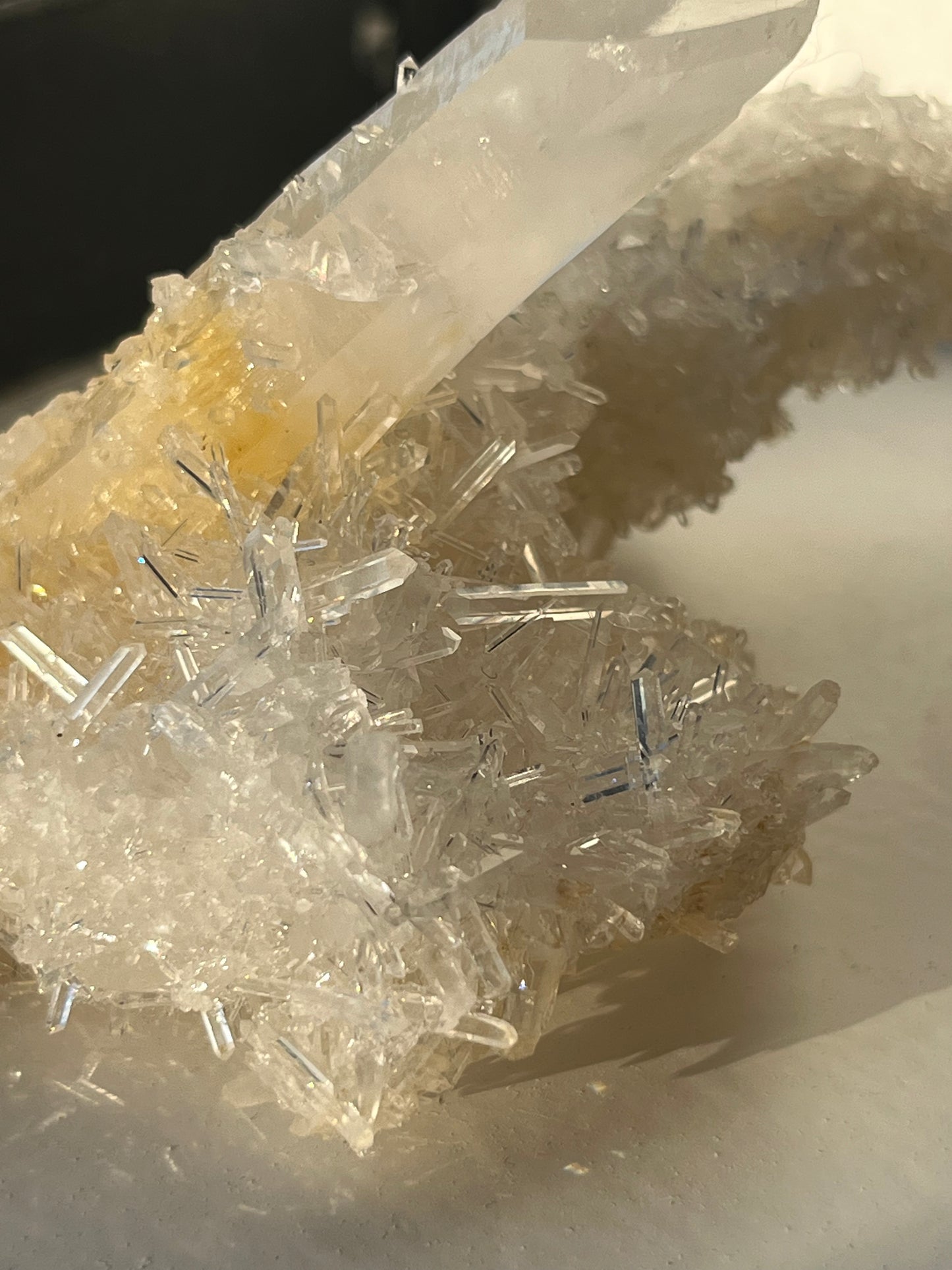 Mango Quartz Statement Cluster A