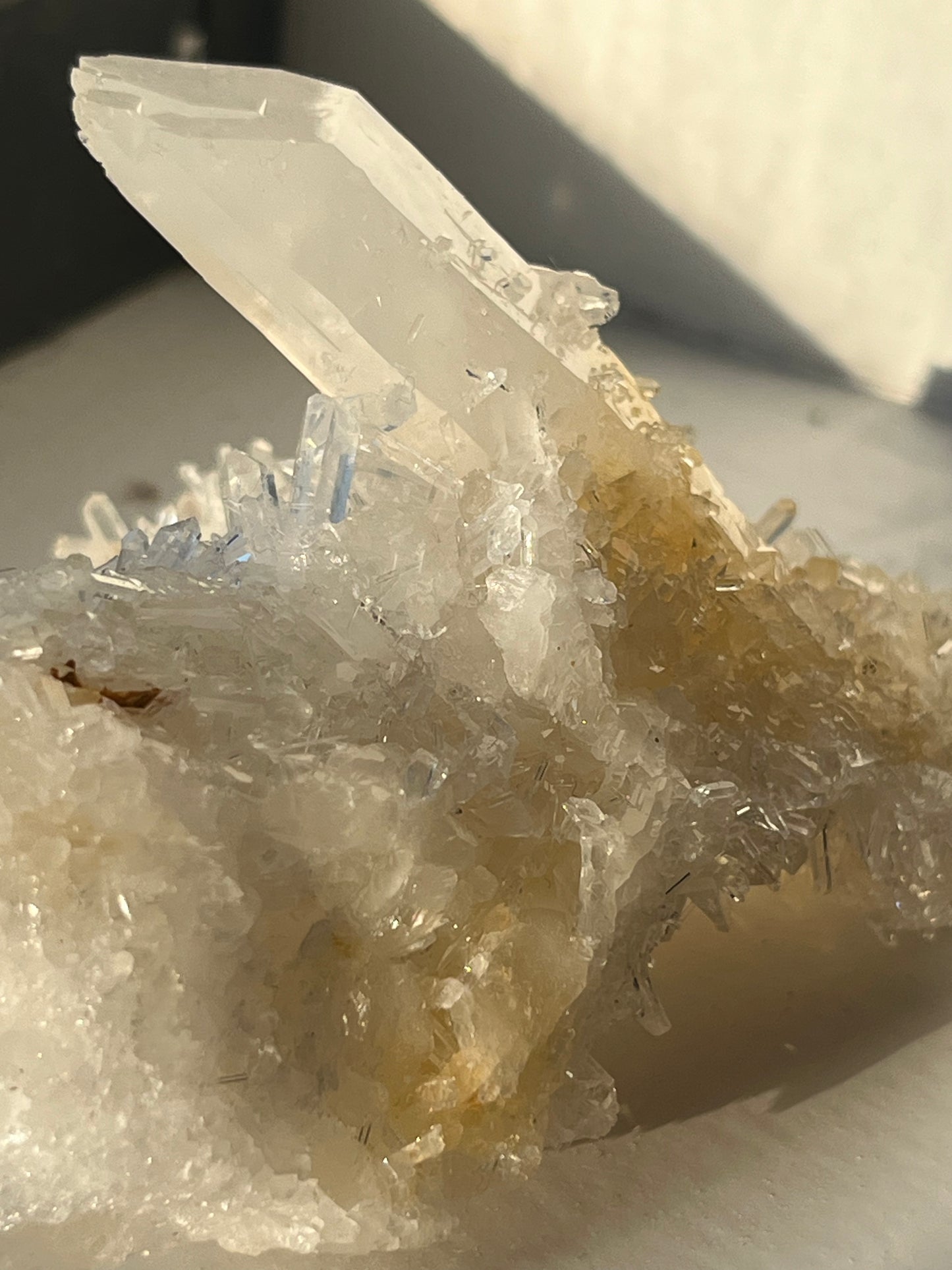 Mango Quartz Statement Cluster A