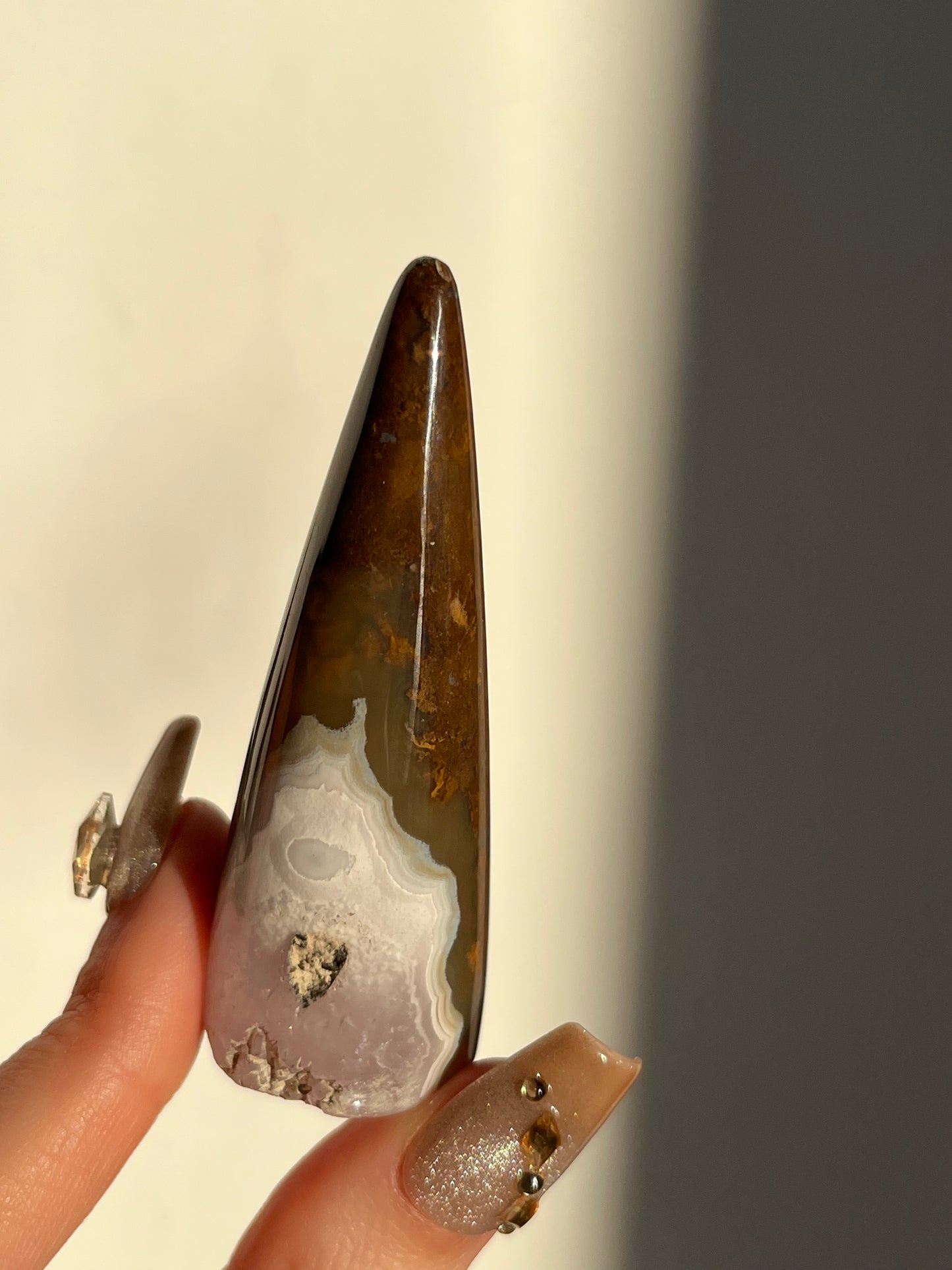 Nebula Agate Ring Holder H