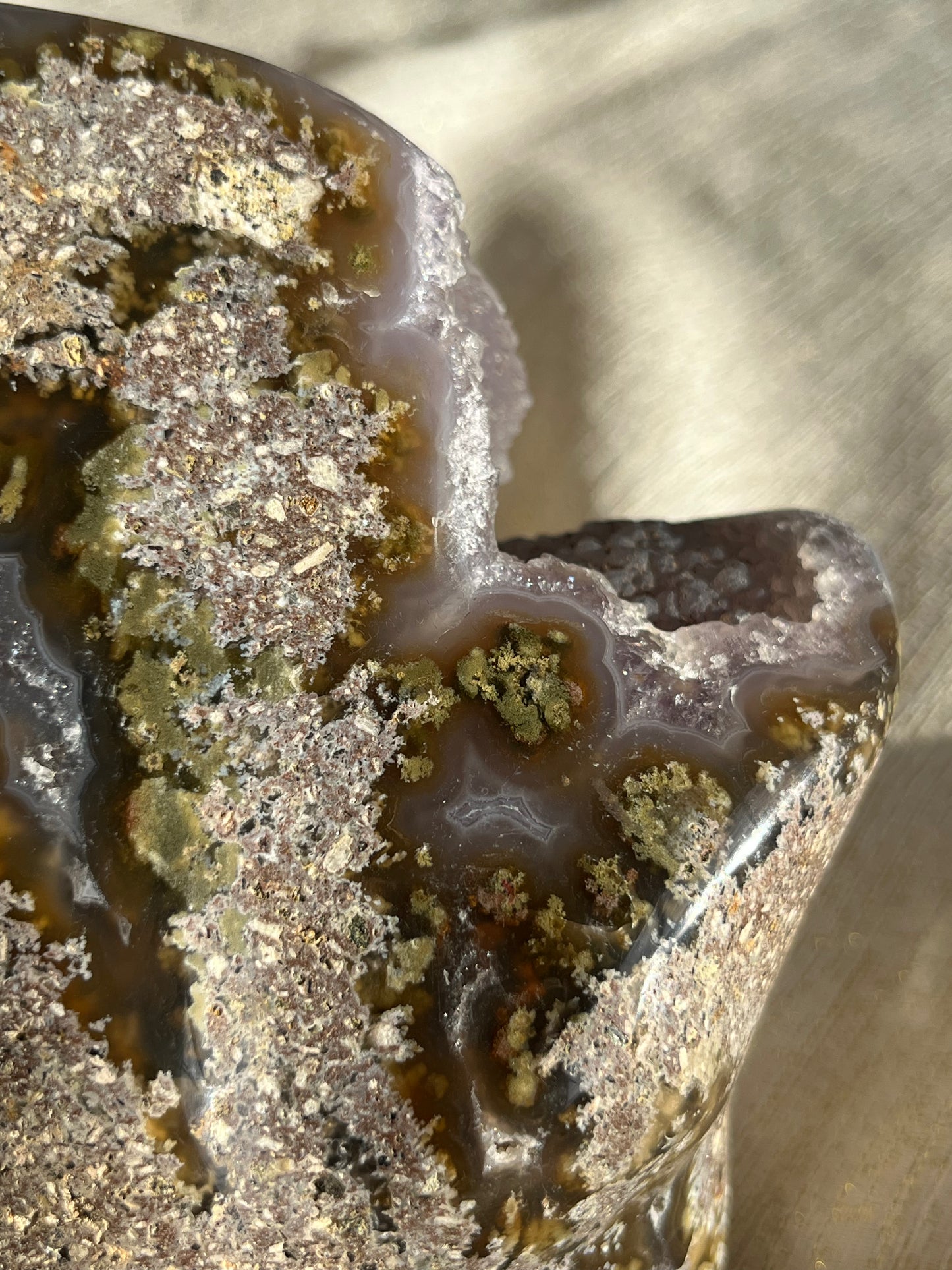3.71kg Nebula Agate, Stalactitic Amethyst Chalcedony, and Scenic Moss Freeform Q
