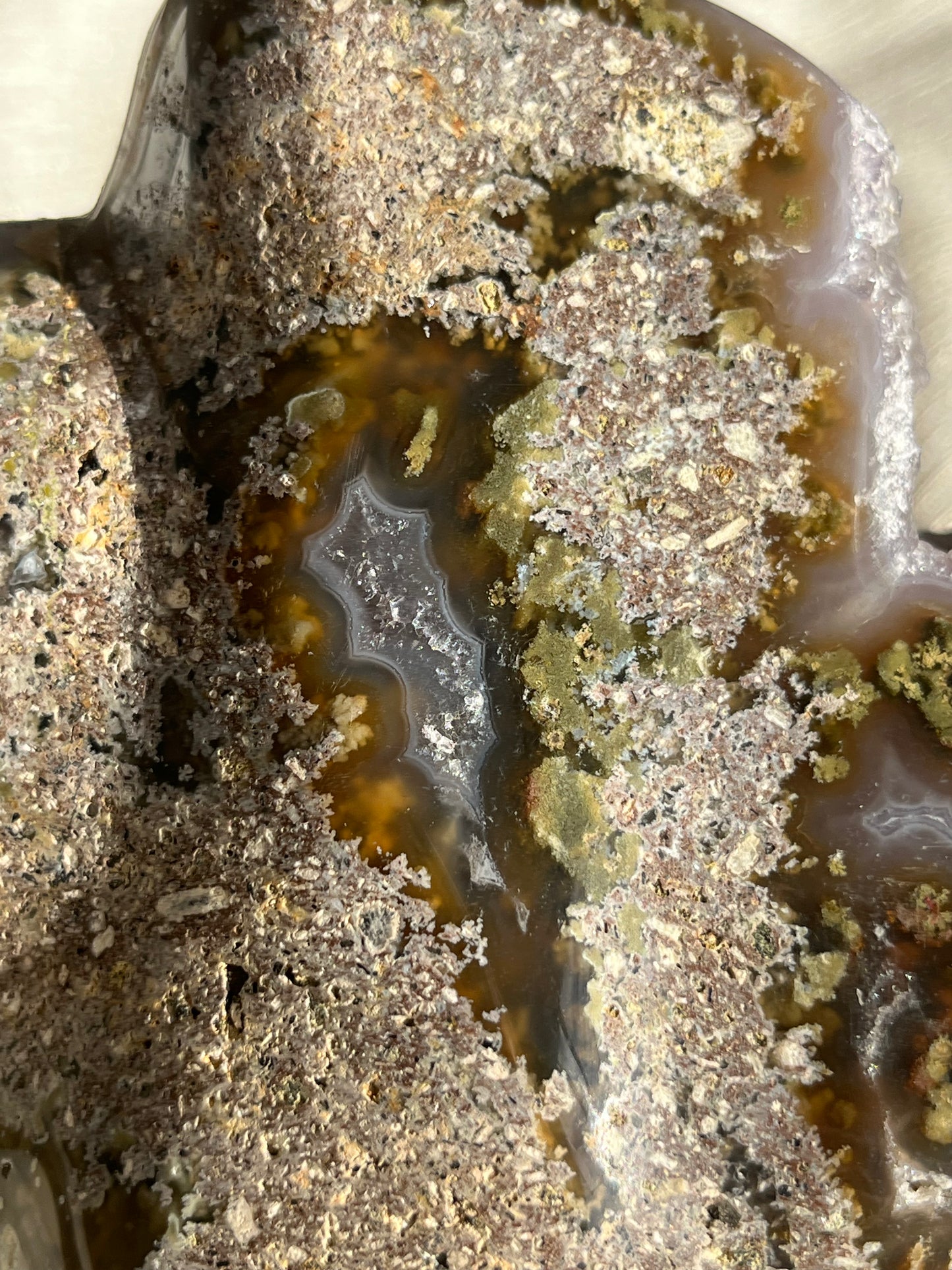 3.71kg Nebula Agate, Stalactitic Amethyst Chalcedony, and Scenic Moss Freeform Q