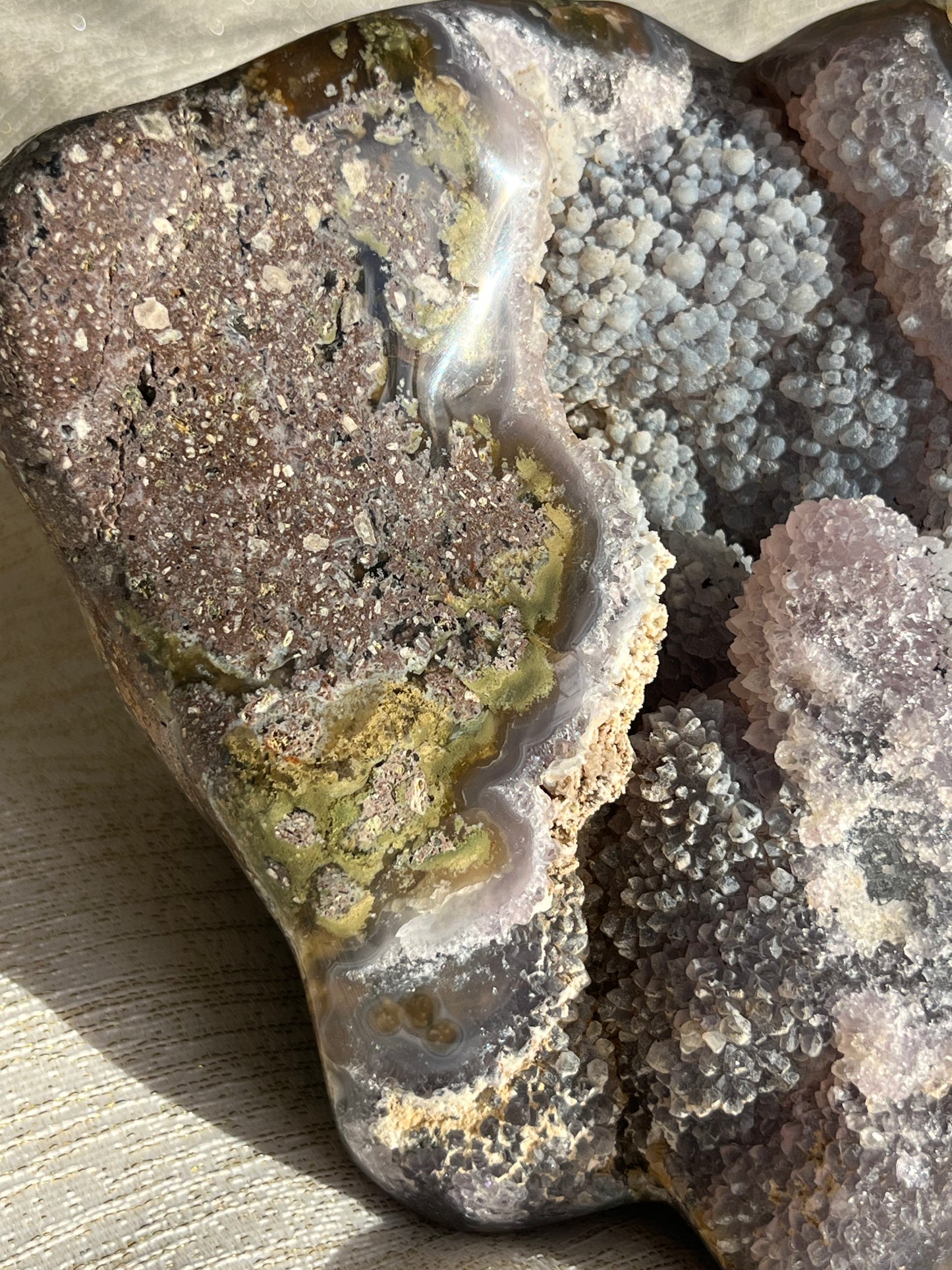3.71kg Nebula Agate, Stalactitic Amethyst Chalcedony, and Scenic Moss Freeform Q