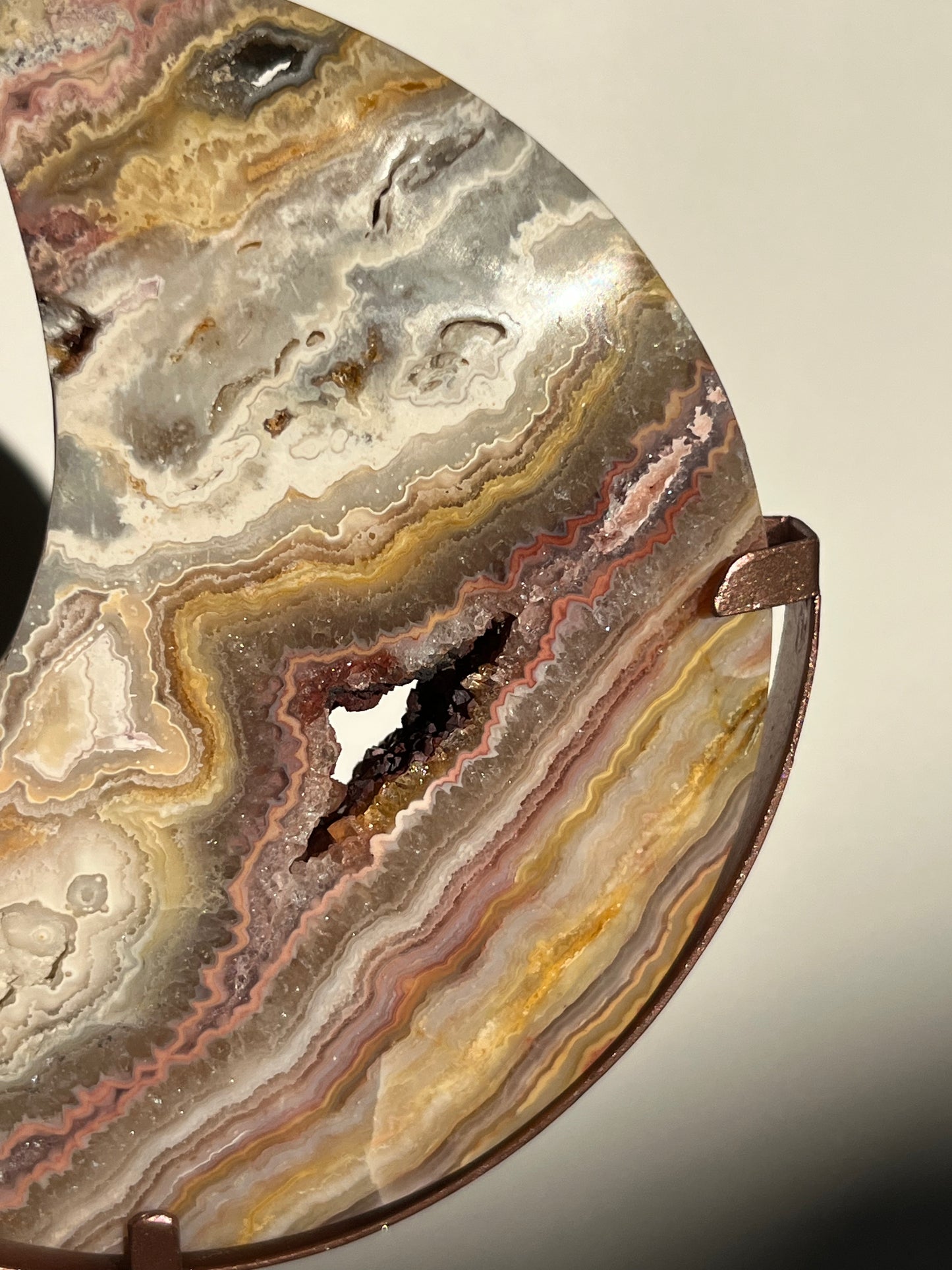 Golden x Pink Lace Agate Moon Carving on Rose Gold Coloured Stand B
