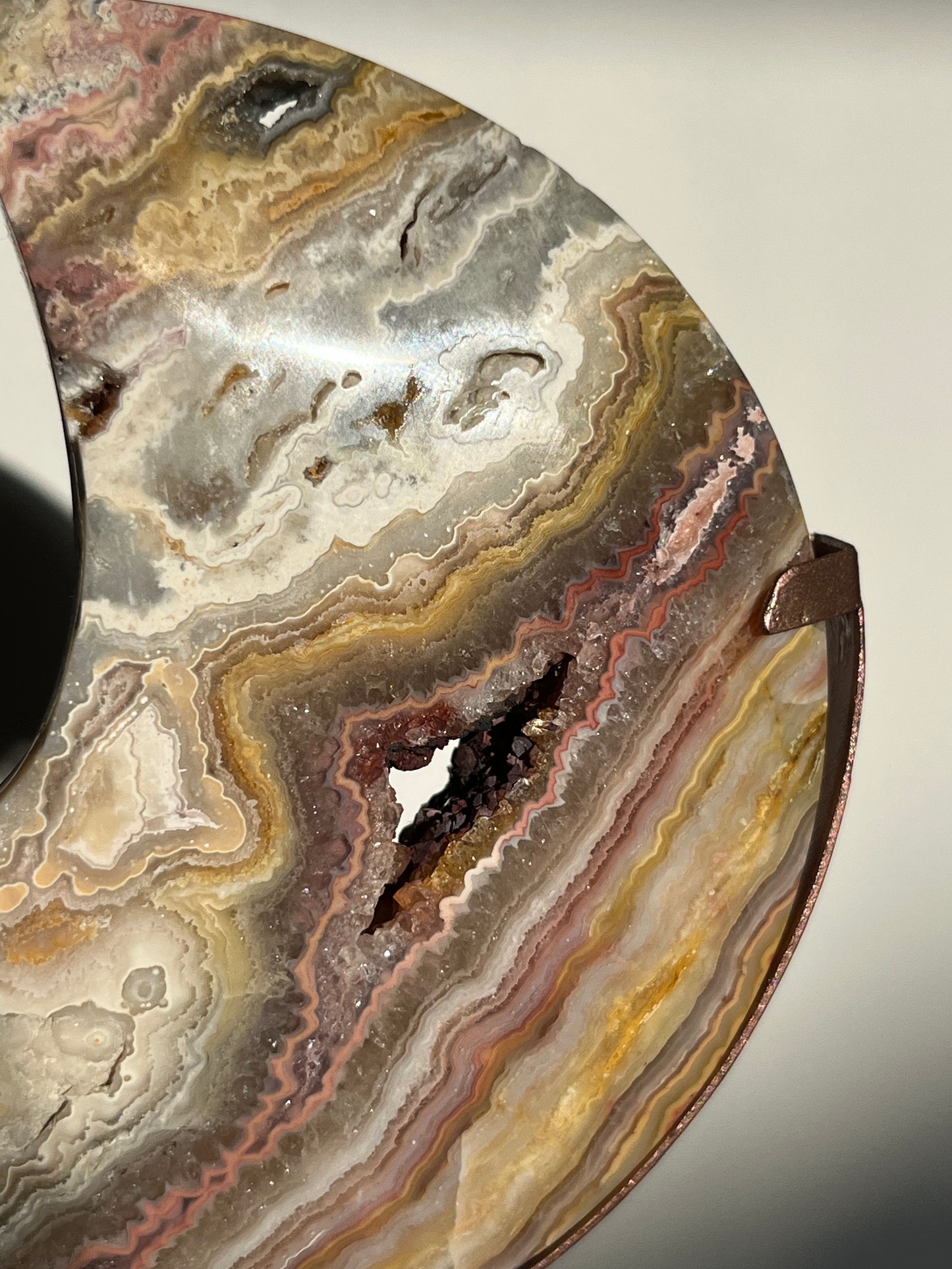 Golden x Pink Lace Agate Moon Carving on Rose Gold Coloured Stand B