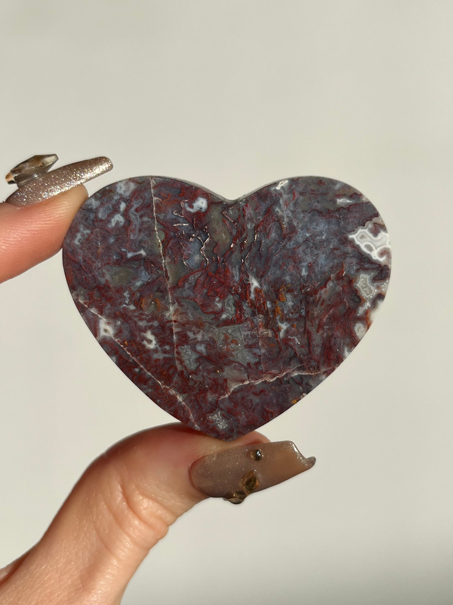 Red Moss in Chalcedony Heart Carving D