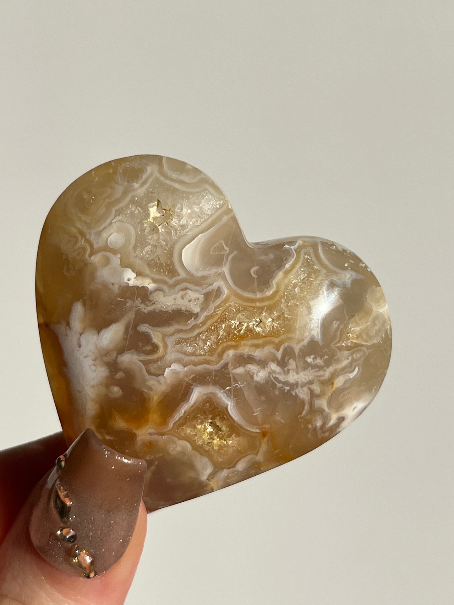 Soleia Agate Heart Carving A