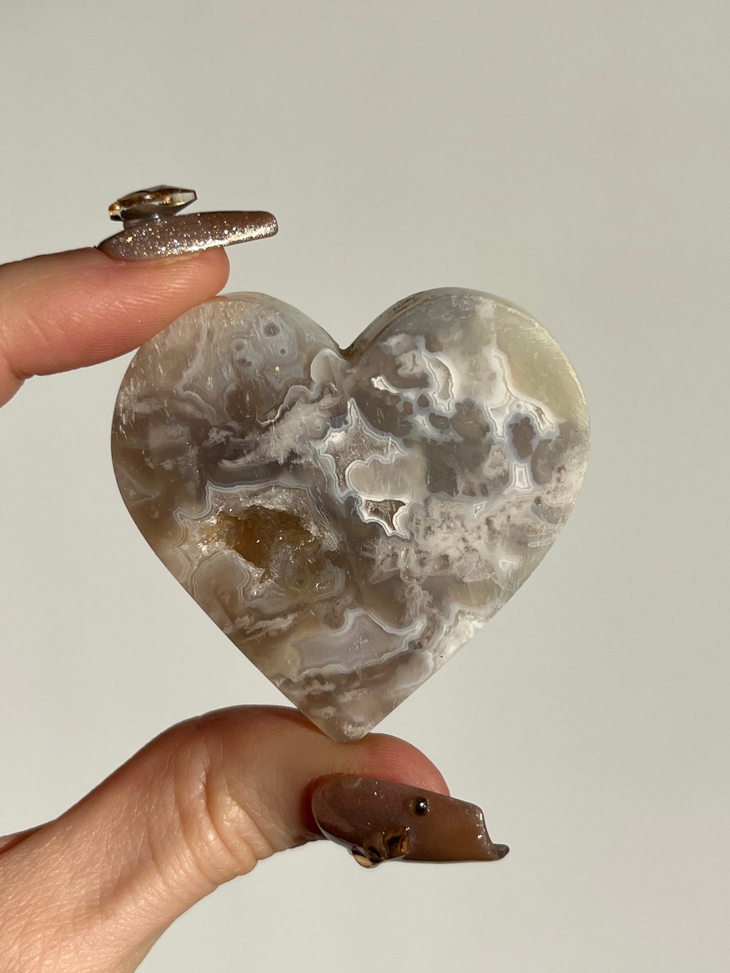 Soleia Agate Heart Carving C