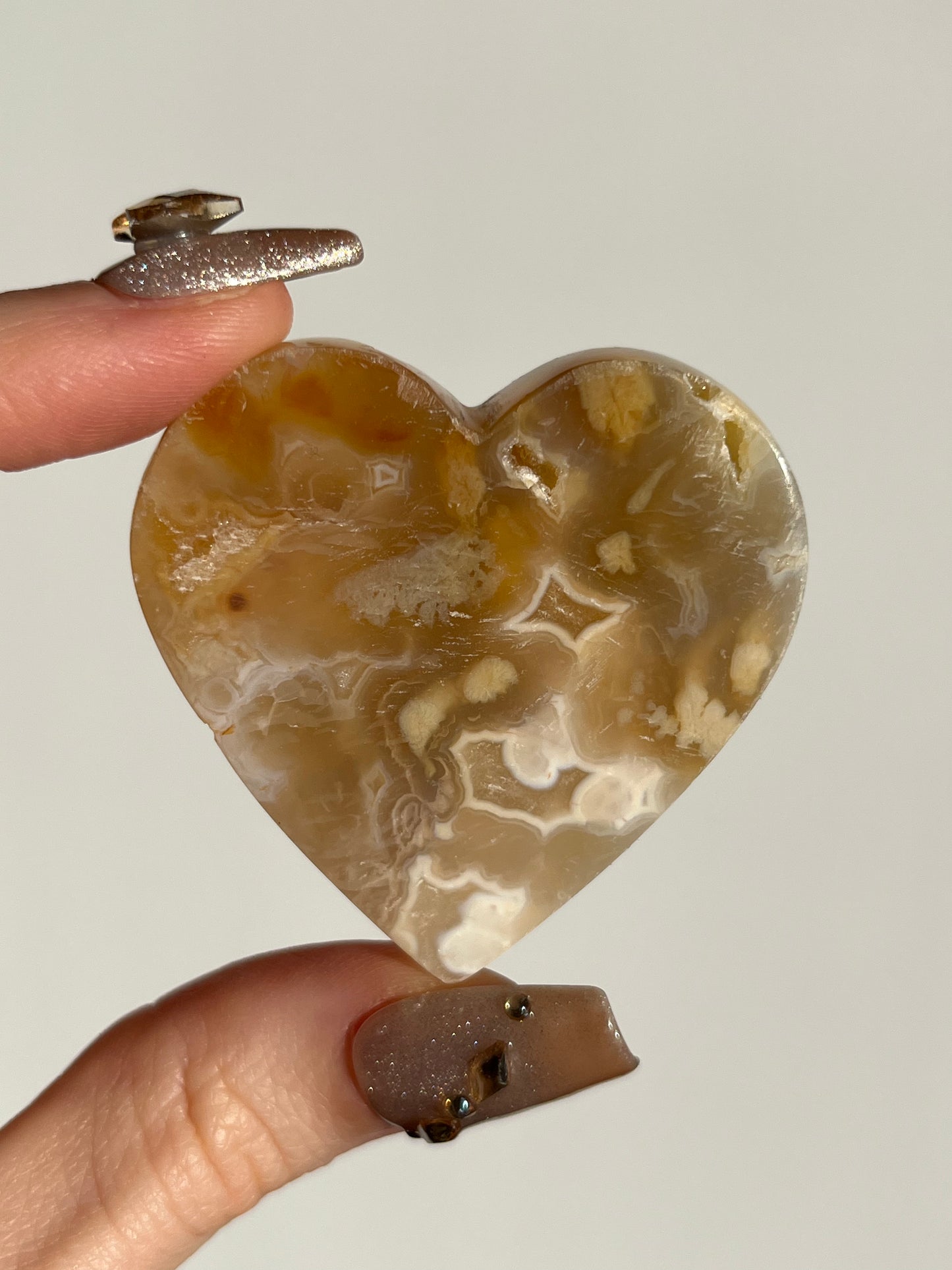 Soleia Agate Heart Carving E