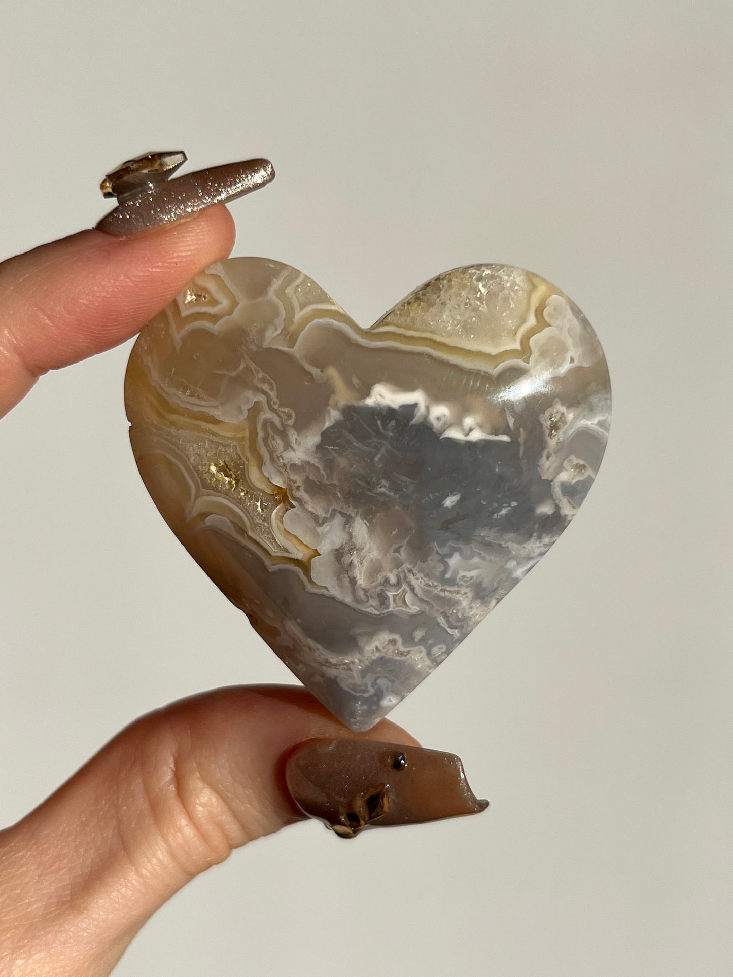 Soleia Agate Heart Carving J
