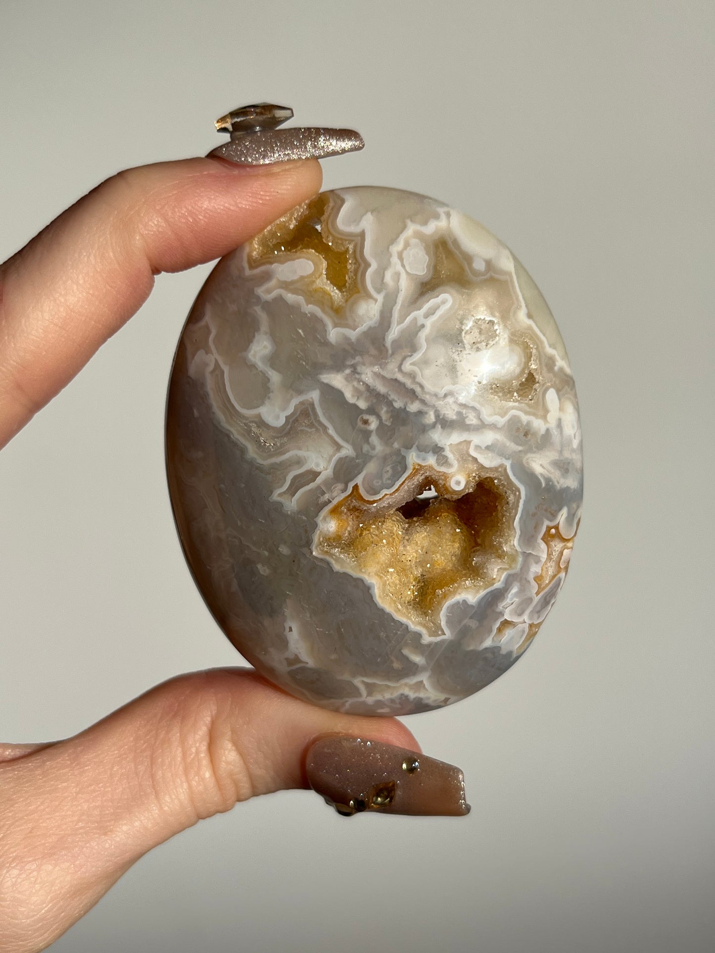 Soleia Agate Palmstone B