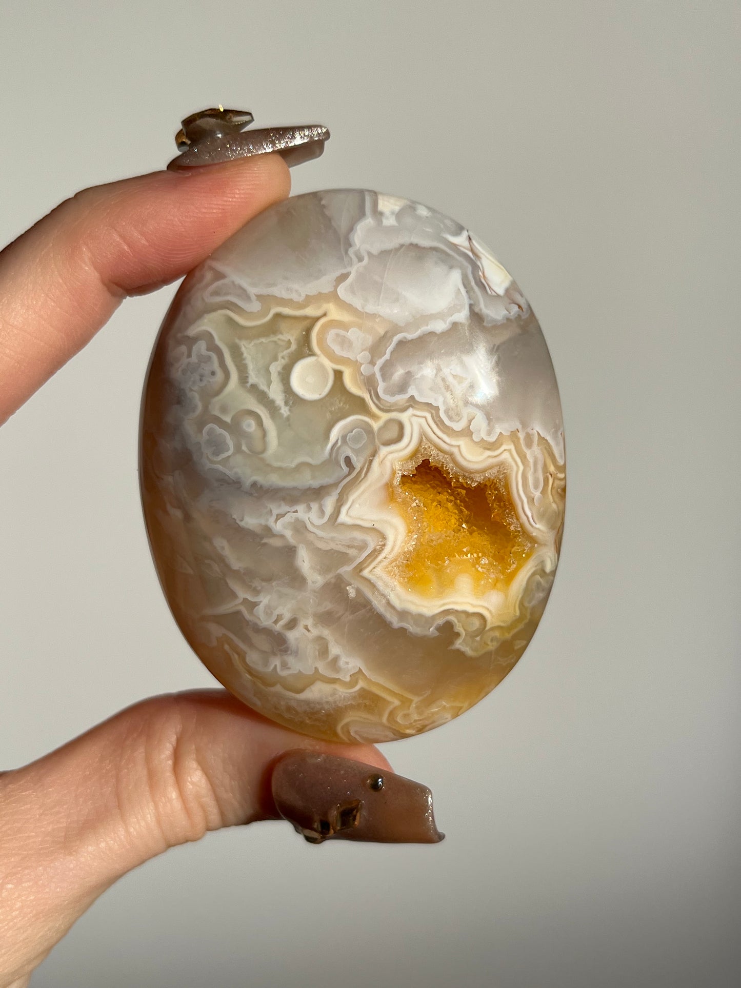 Soleia Agate Palmstone C