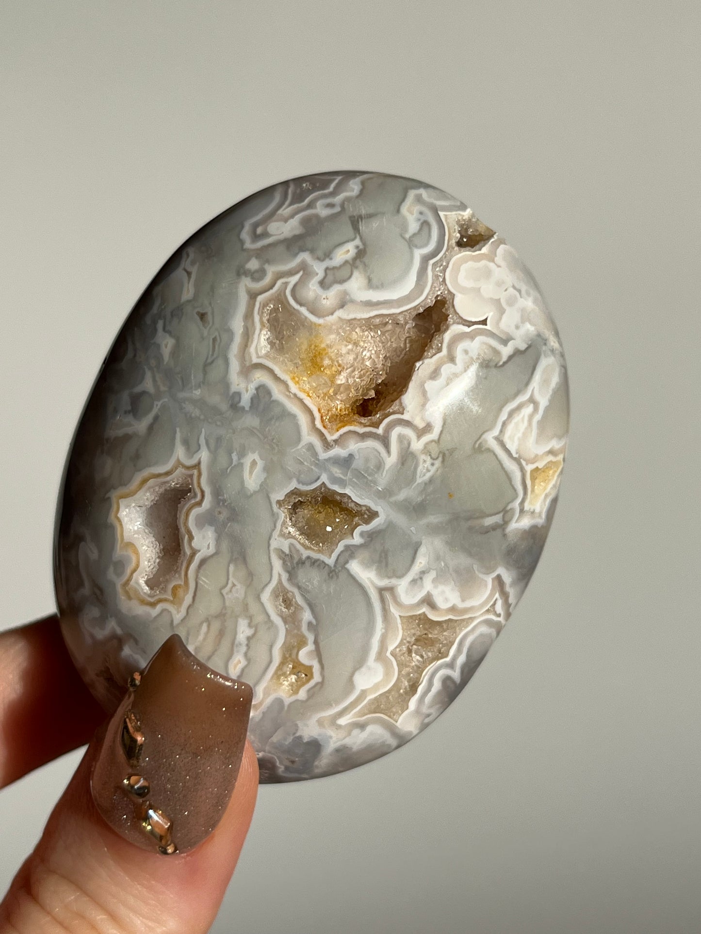Soleia Agate Palmstone H