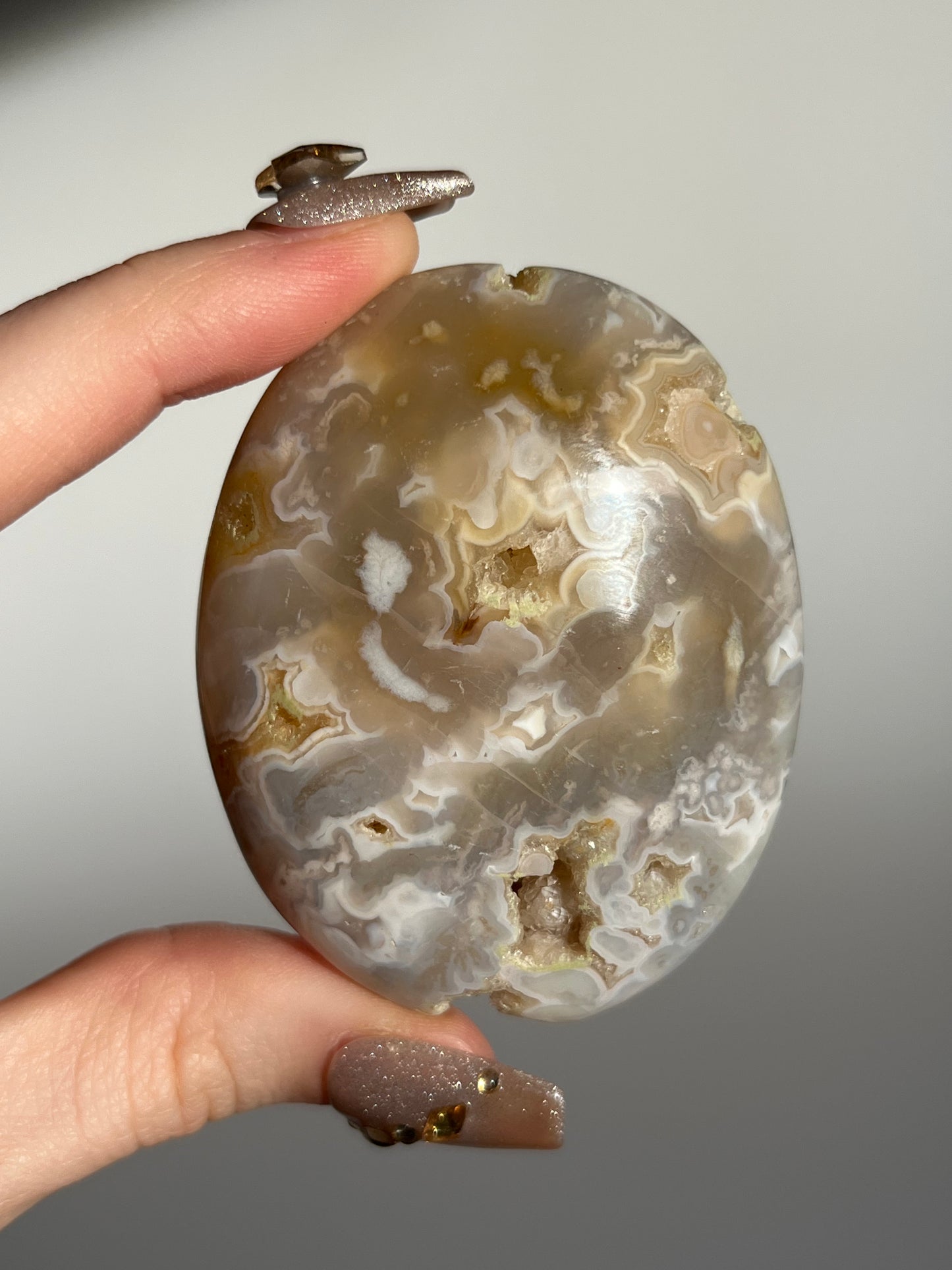 Soleia Agate Palmstone M