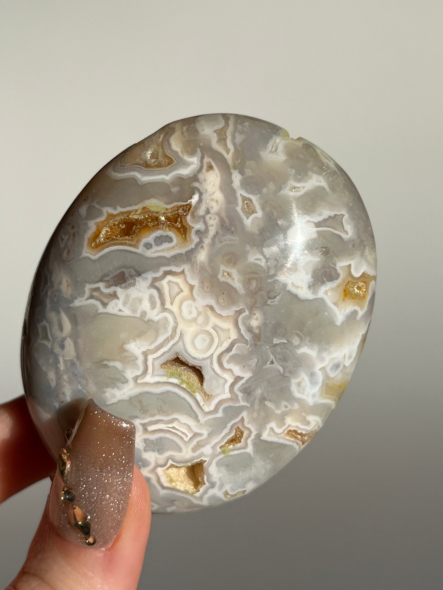Soleia Agate Palmstone M