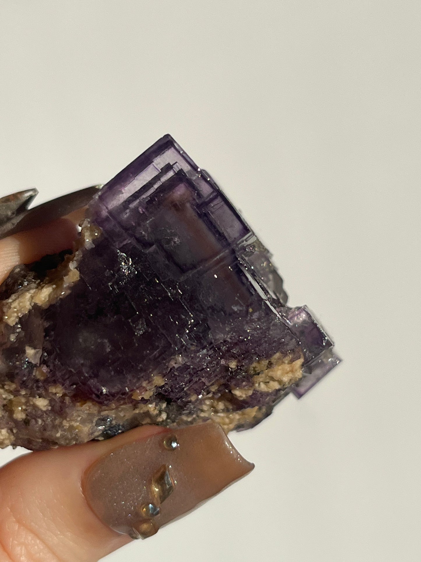 Purple Phantom Yaogangxian Fluorite with Muscovite and Static Enhydros Specimen