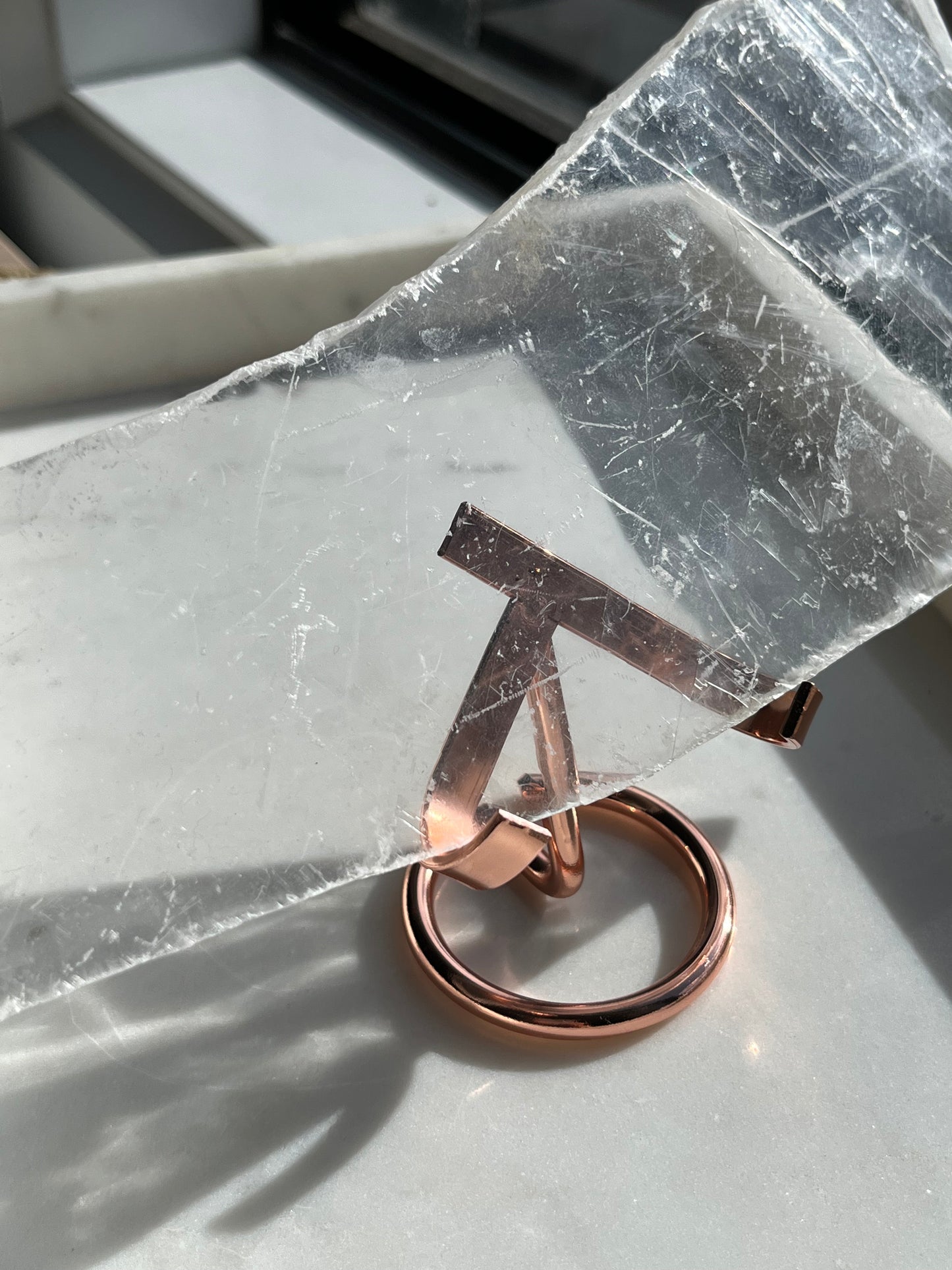 Crystal Carving Stand