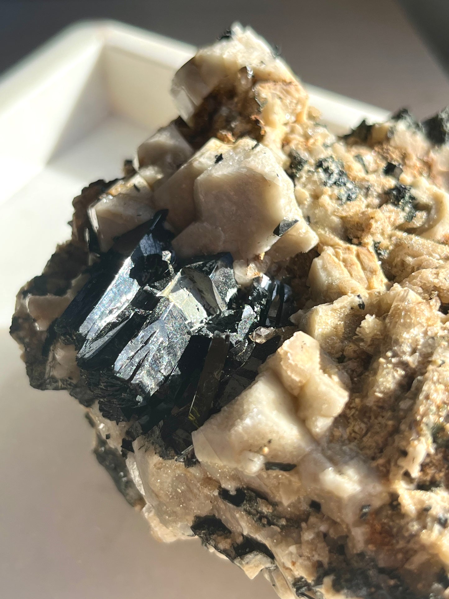 1.46 千克 Aegirine、烟晶和正长石样本