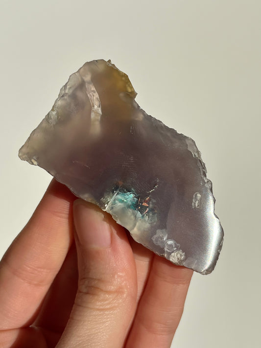 玉髓标本 #2 中的天然铜和硅孔雀石