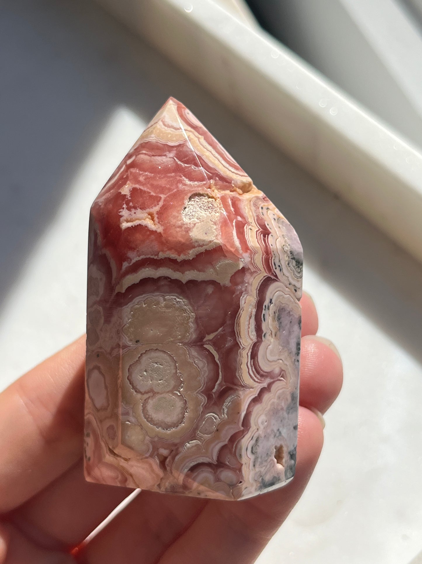 “Serle”厚重菱锰矿塔 #4