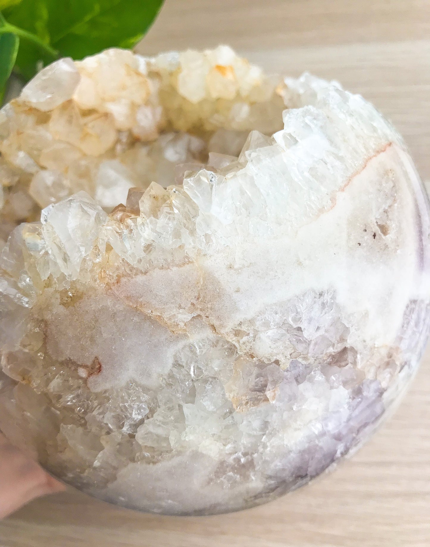 XXL 粉色紫水晶球带淡紫色紫水晶和血肿内含物