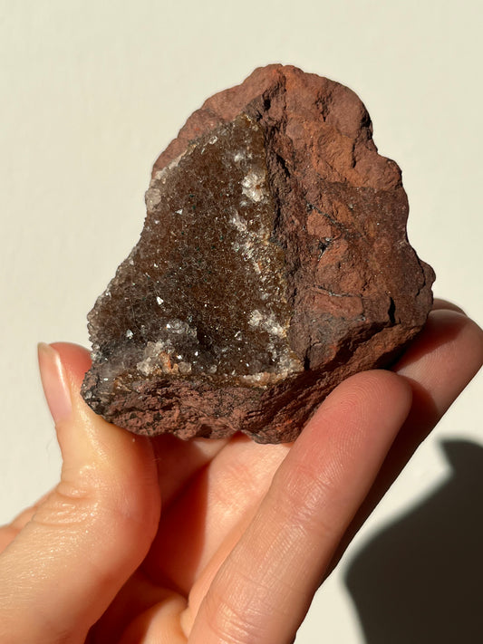 Racimo recubierto de cuarzo Druzy Dolomita sobre base de hematita de hierro #7