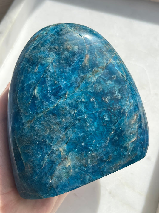 宝石蓝色磷灰石圆顶自由形状 #2
