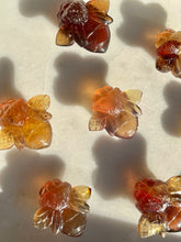 Load image into Gallery viewer, Indonesian Yellow Amber Bee Carving
