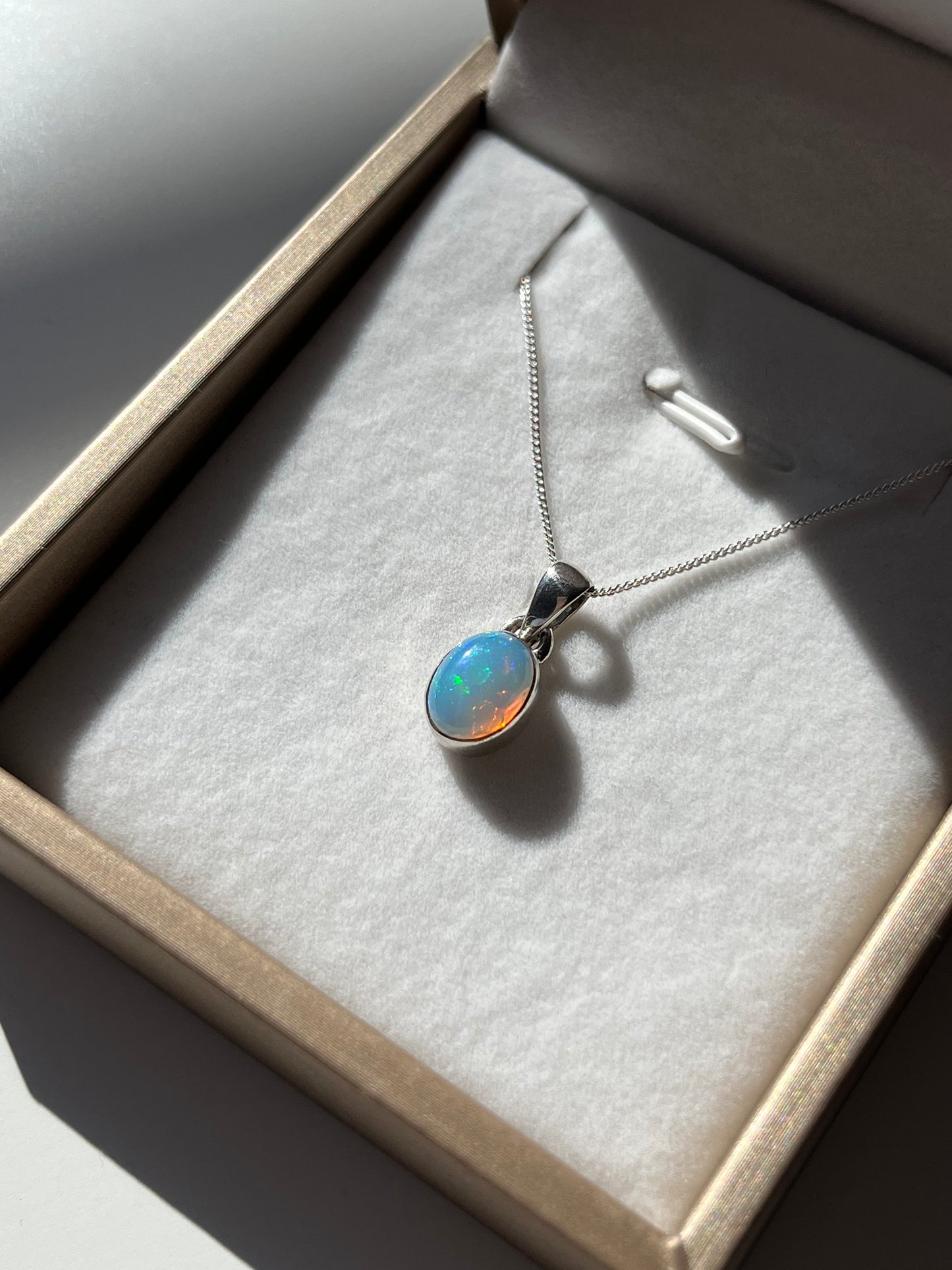 A Grade Ethiopian Opal Sterling Silver Pendant & Chain #D